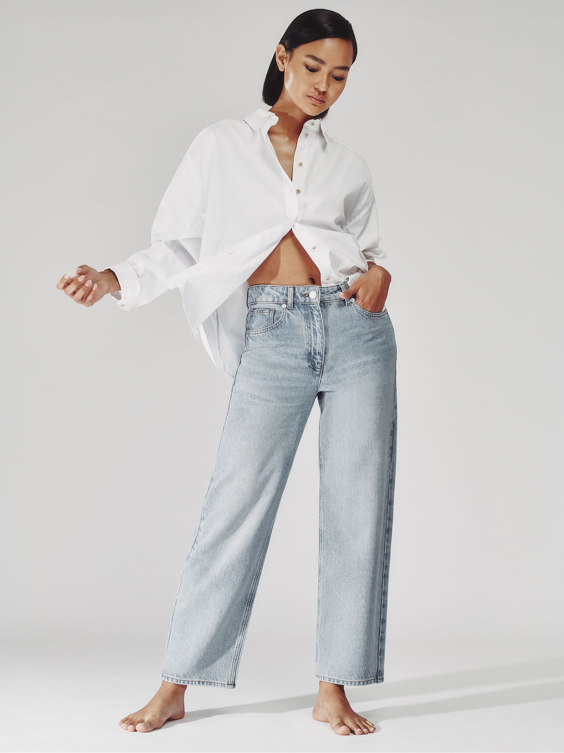 Petite Mid-Rise Straight-Leg Jeans in Pale Blue - Image 3 of 9