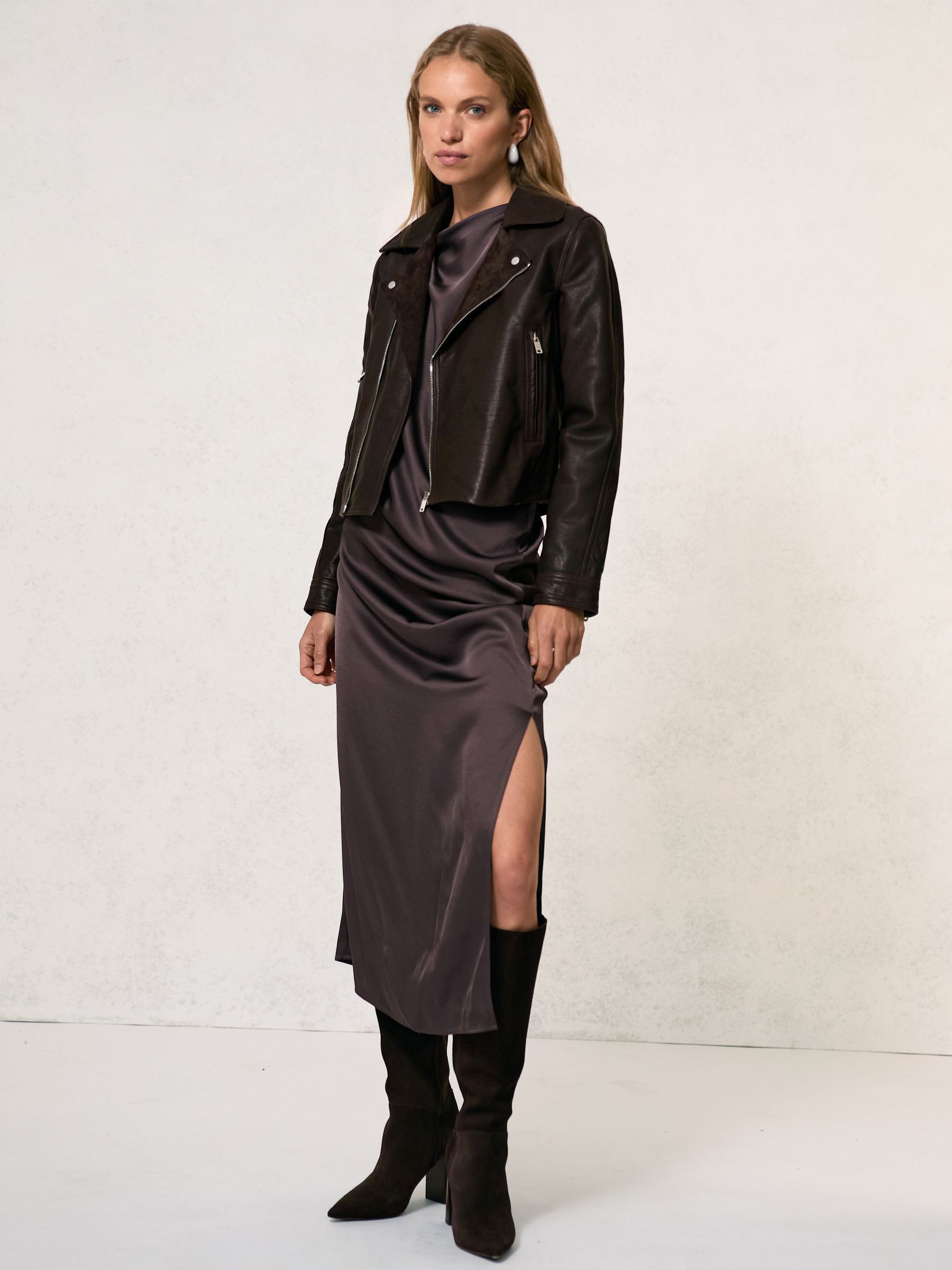 Suede-Lapel Leather Biker Jacket in Chocolate Brown - Image 3 of 7