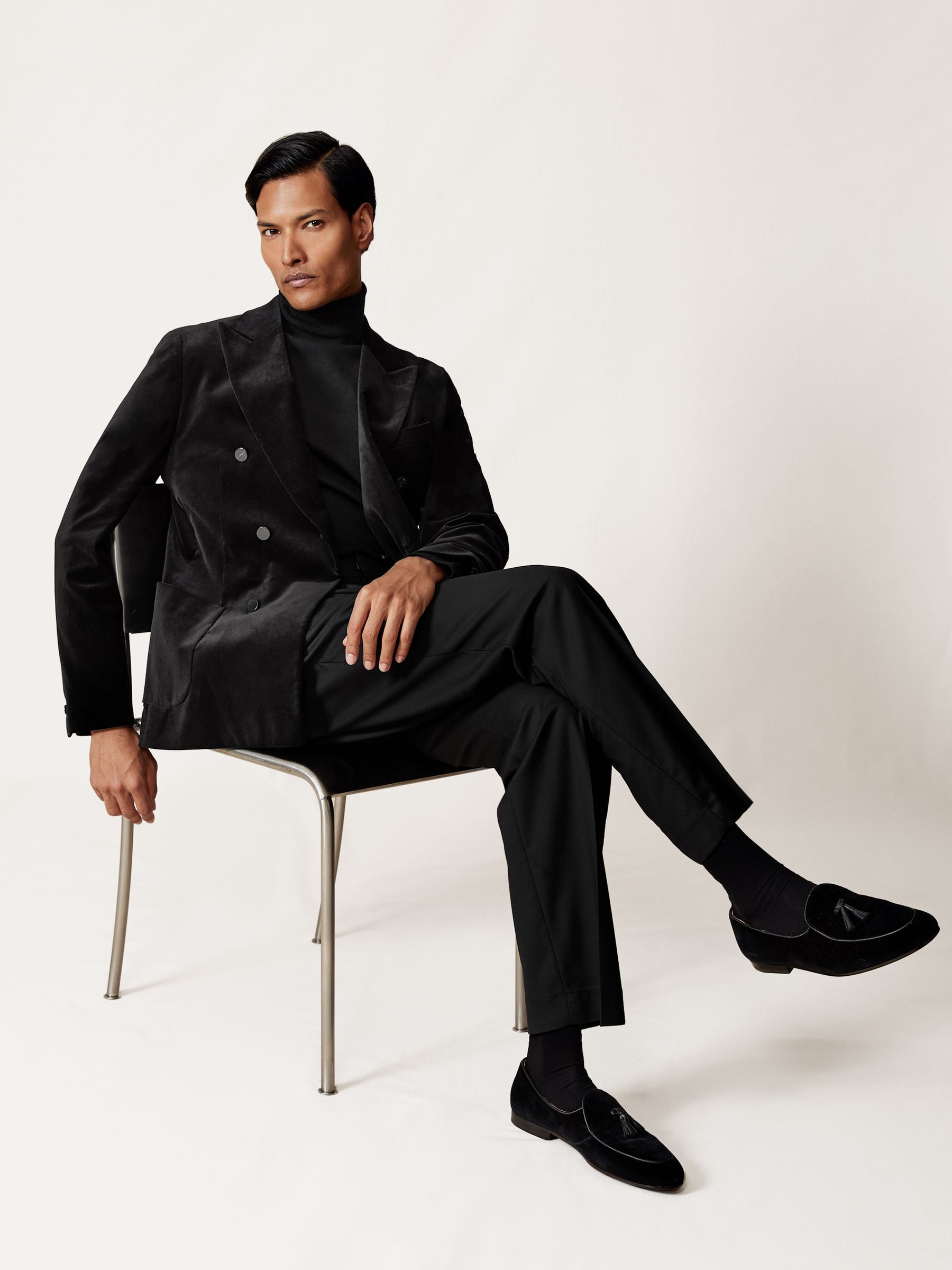Double-Breasted Velvet Blazer Tailored-Fit in Black - Image 4 of 10