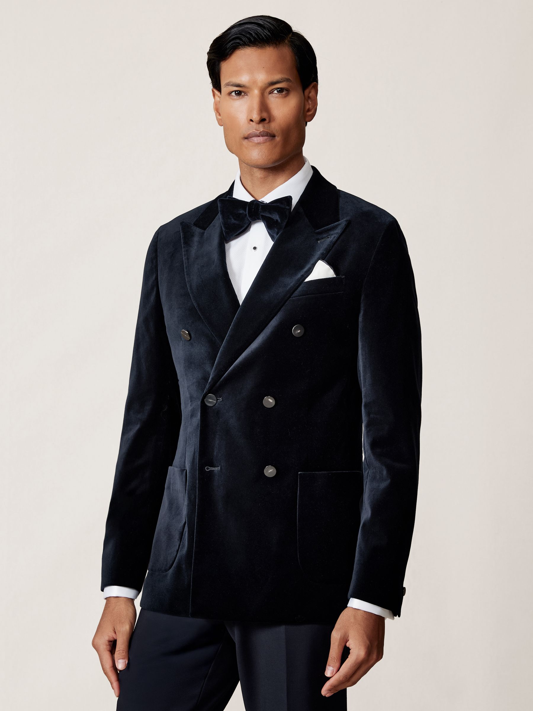 Double-Breasted Velvet Blazer Tailored-Fit in Navy - Image 4 of 7
