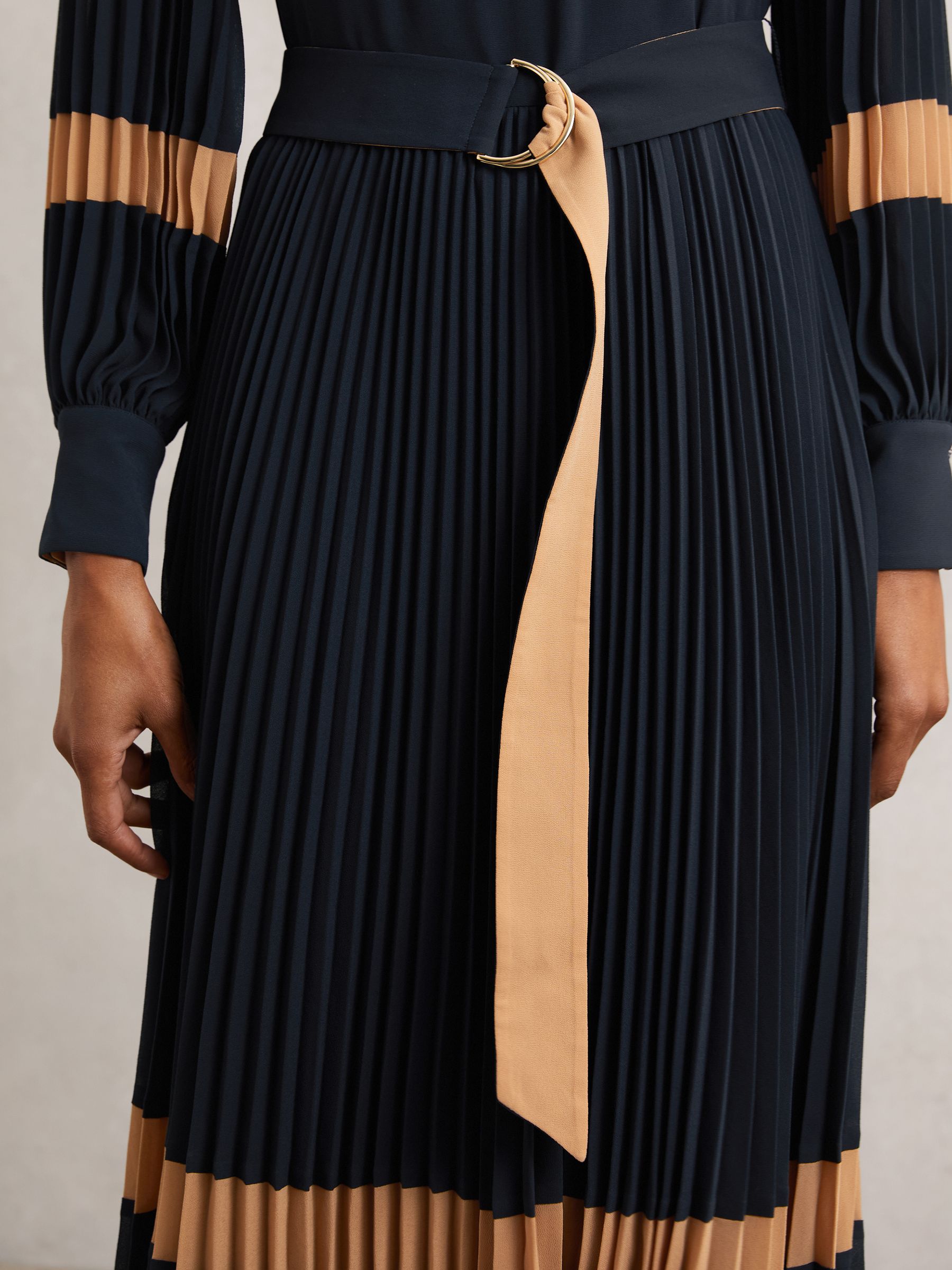 Colour-Block Pleated Midi Dress in Navy/Camel - Image 4 of 6