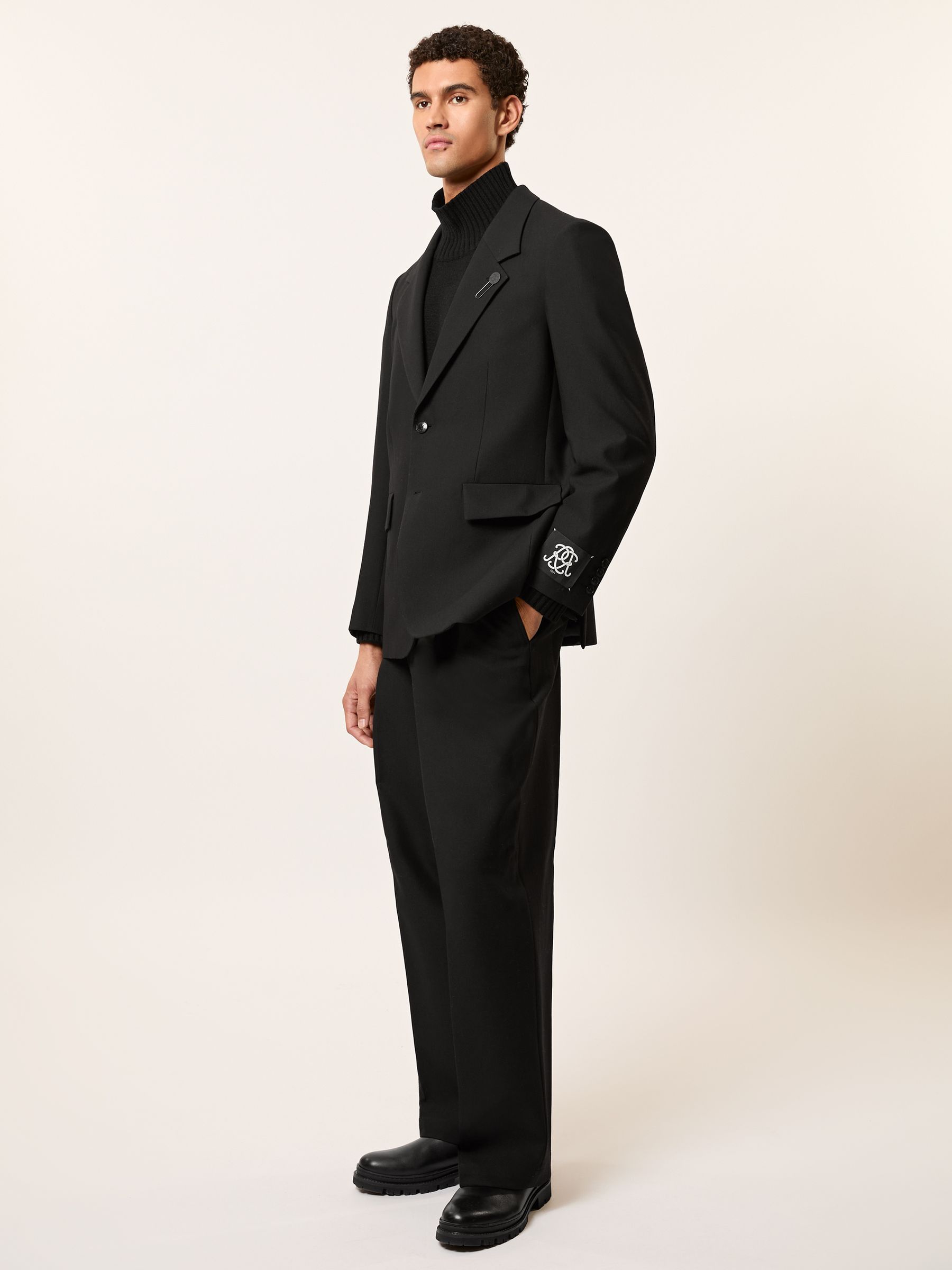 Černý monogramový volný blejzr s jednořadým zapínáním - Obrázek 3 z 9