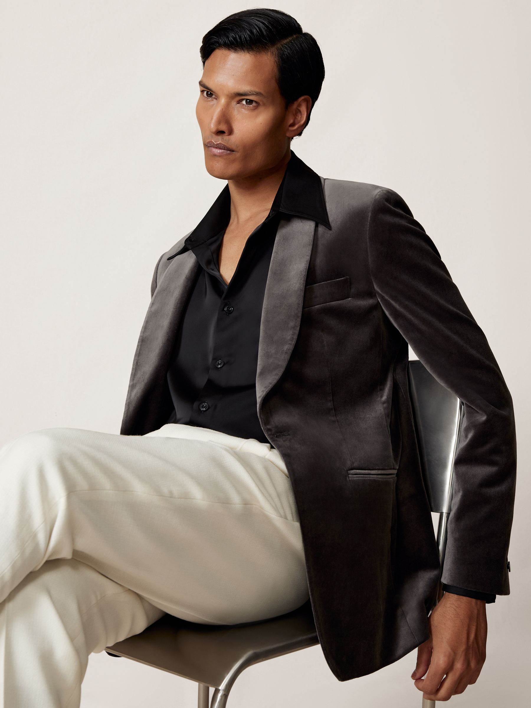Single-Breasted Velvet Blazer Tailored-Fit in Grey - Image 1 of 8 Single-Breasted Velvet Blazer Tailored-Fit in Grey - Image 1 of 8