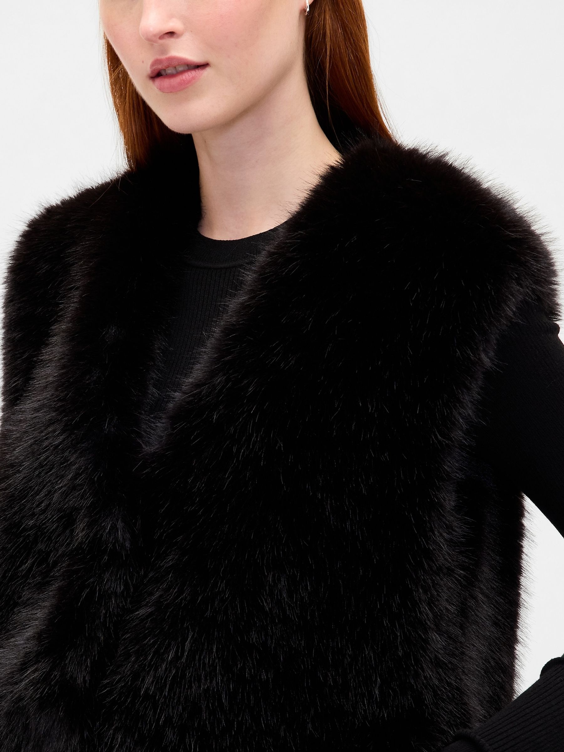 Black Faux Fur Vest - Image 4 of 4 Black Faux Fur Vest - Image 4 of 4