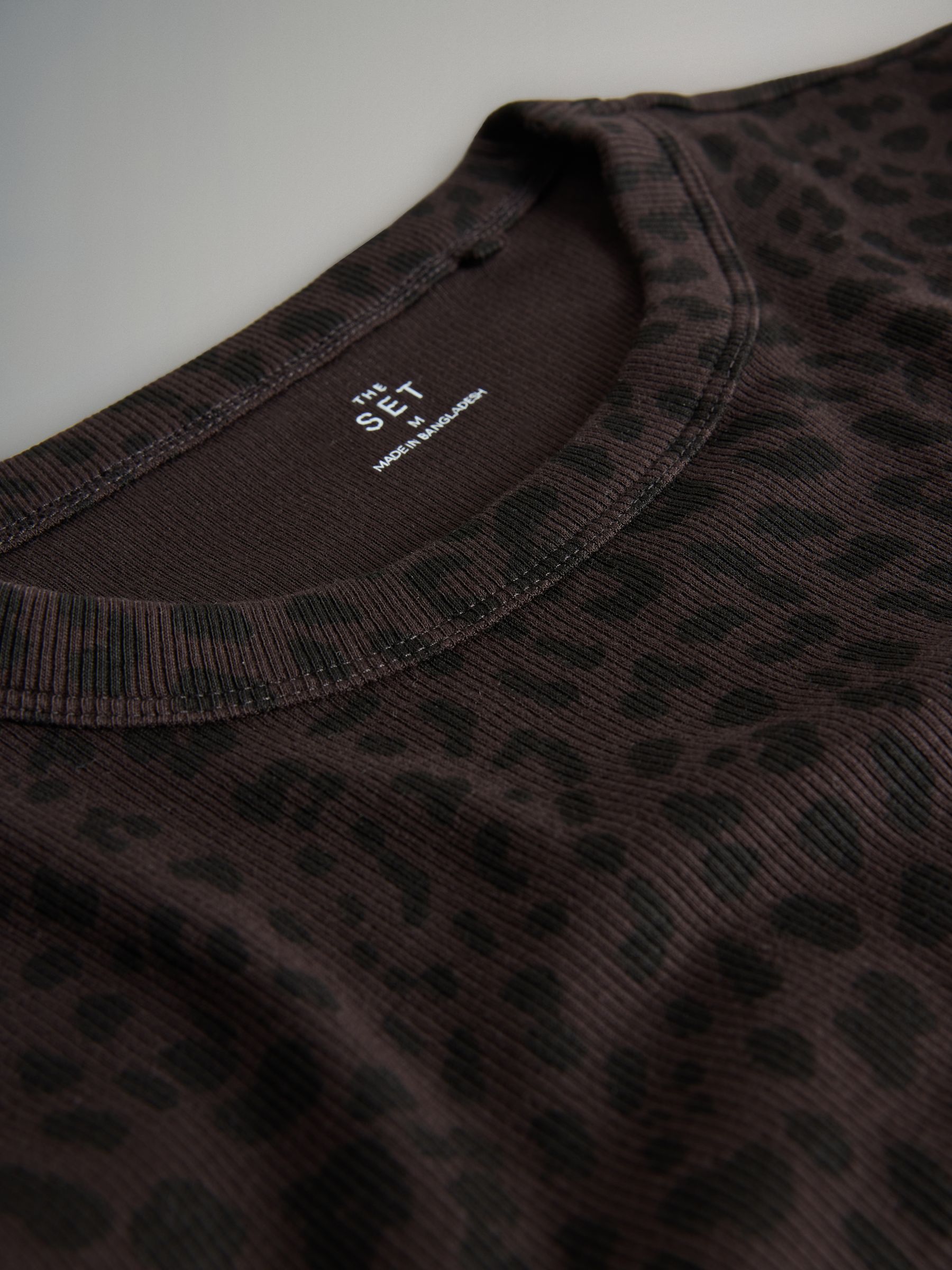 Navy/Animal/Ganache/Cinder - 4 Pack Long Sleeve Ribbed T-Shirts - Image 7 of 7 Navy/Animal/Ganache/Cinder - 4 Pack Long Sleeve Ribbed T-Shirts - Image 7 of 7