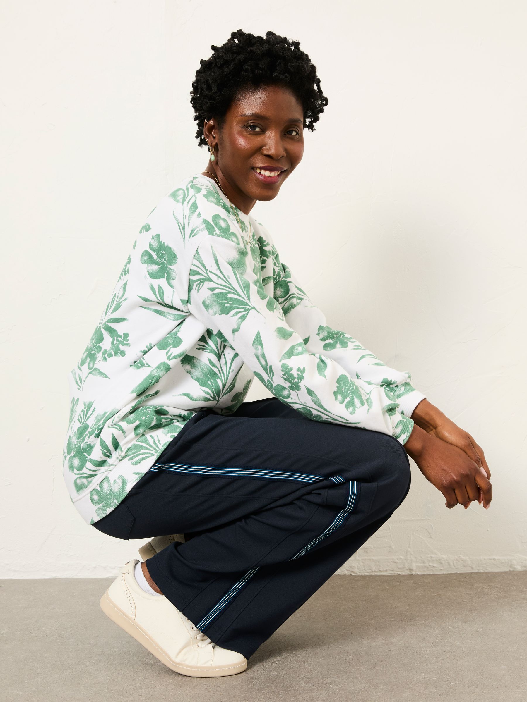 Alex Ivory Botanical Crew Sweat - Image 4 of 5