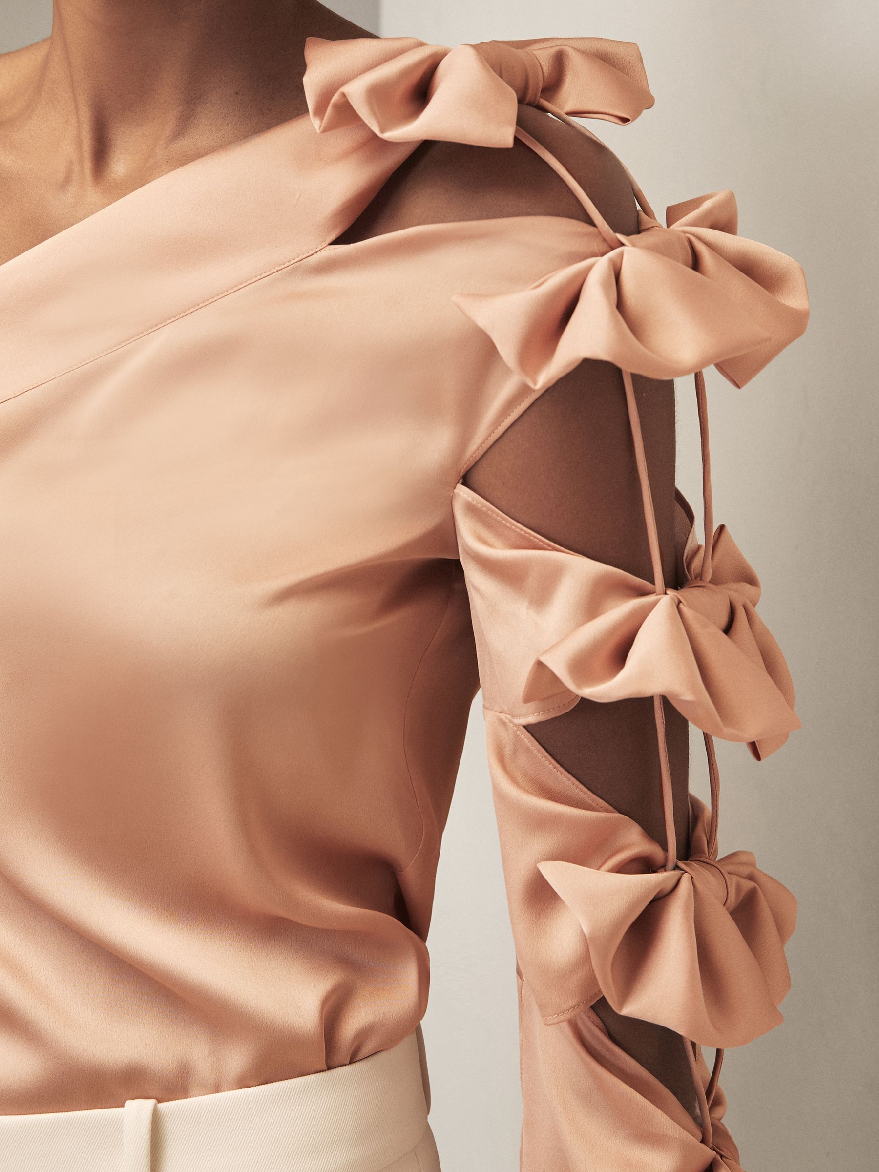 Reiss | Royal Ballet Bow-Sleeve Top in Pale Pink - image 4
