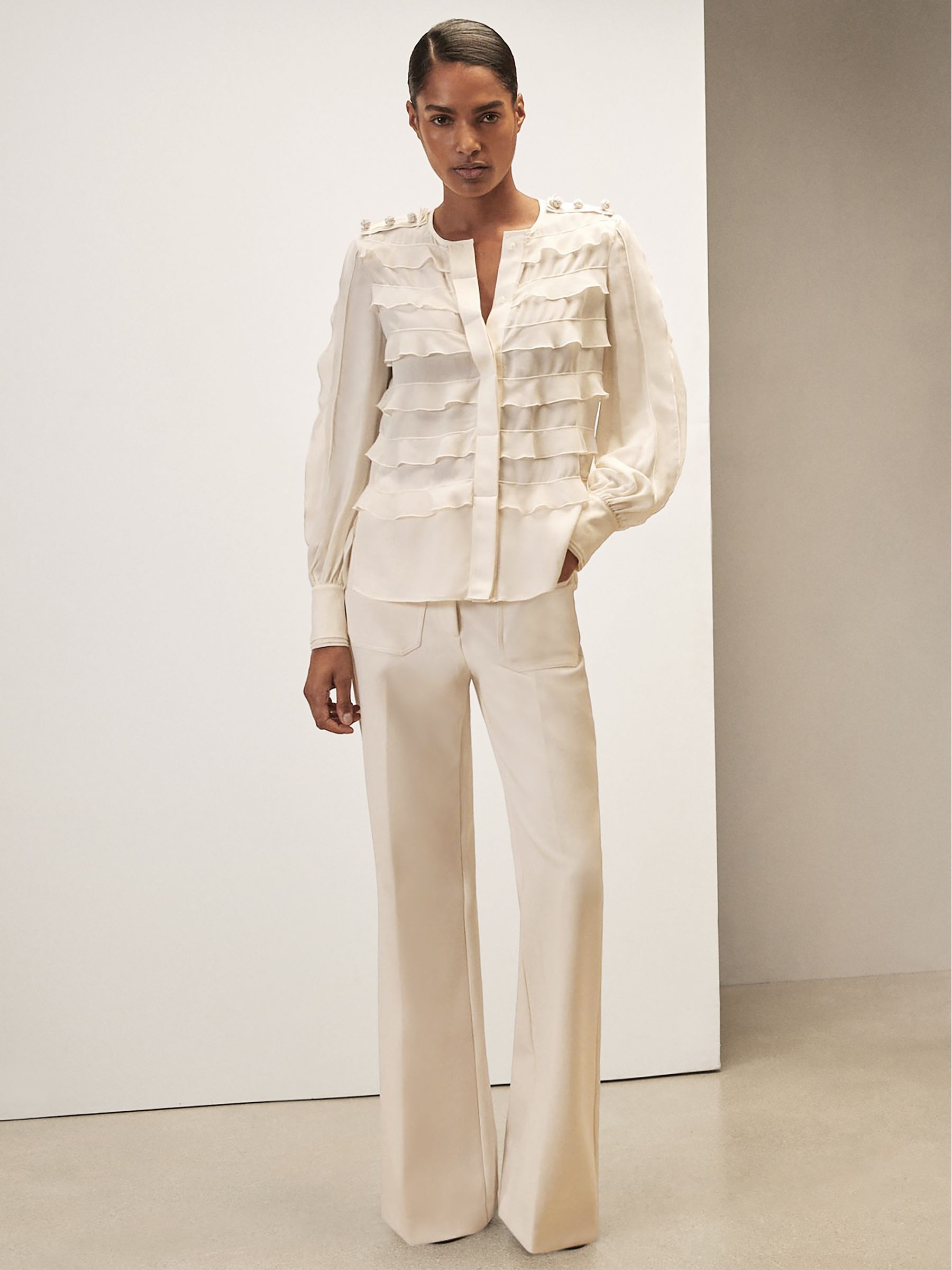 Reiss | Royal Ballet Flæsekant Bluse i Cremefarvet - Billede 3 af 6