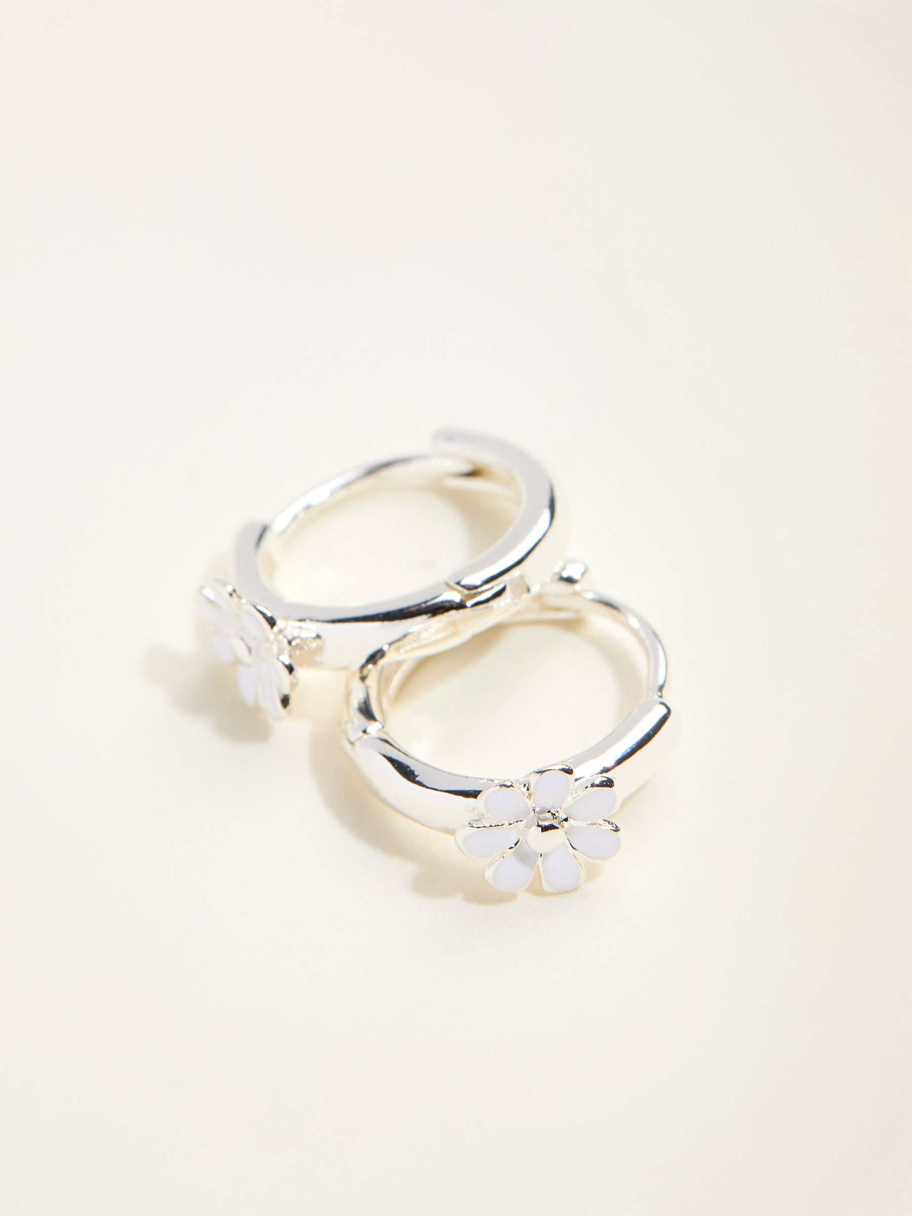 White Daisy Huggie Earrings - Image 2 of 2