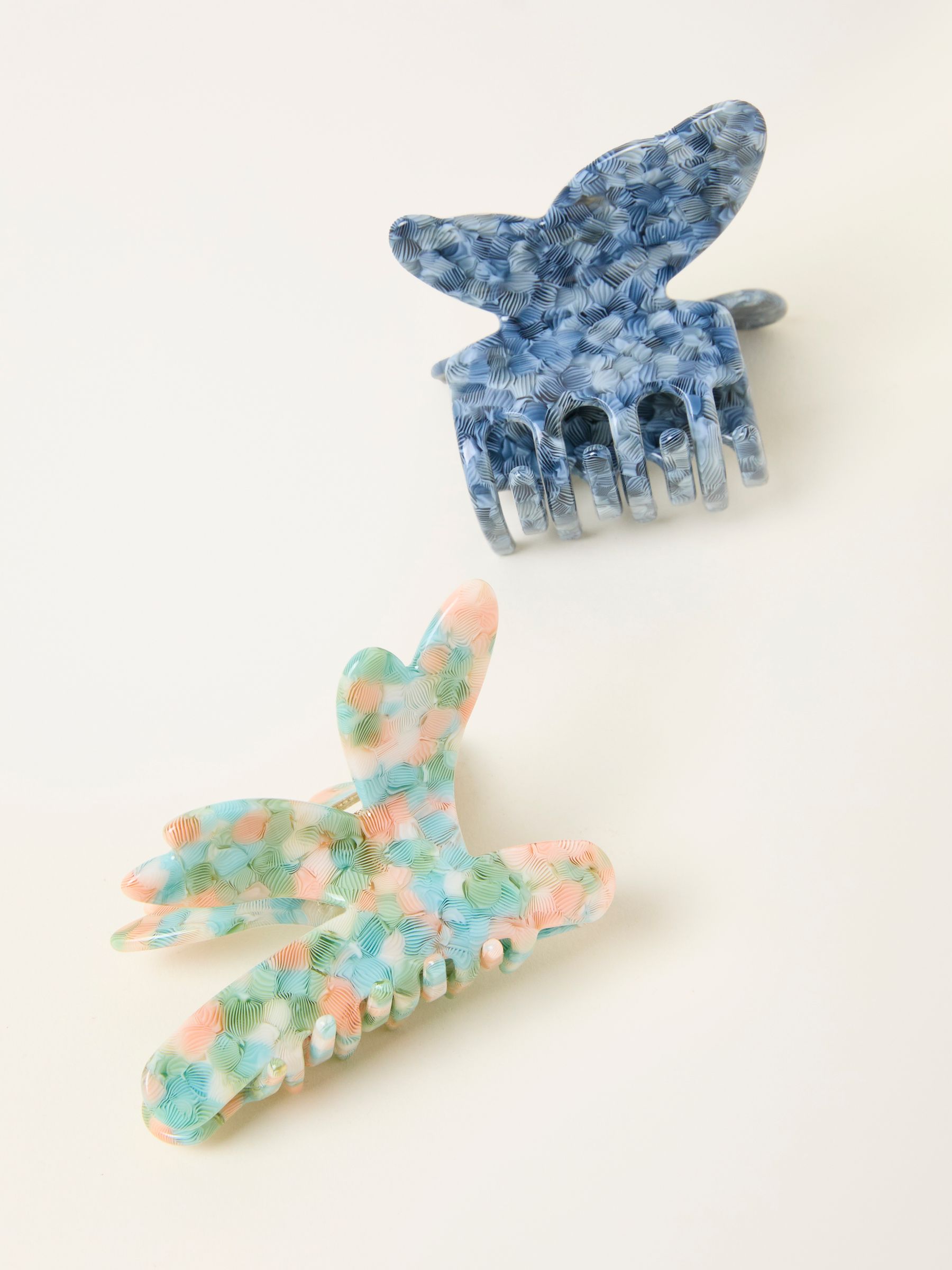 Multu 2 Pack Butterfly Dragonfly Claw Clips - Image 2 of 2