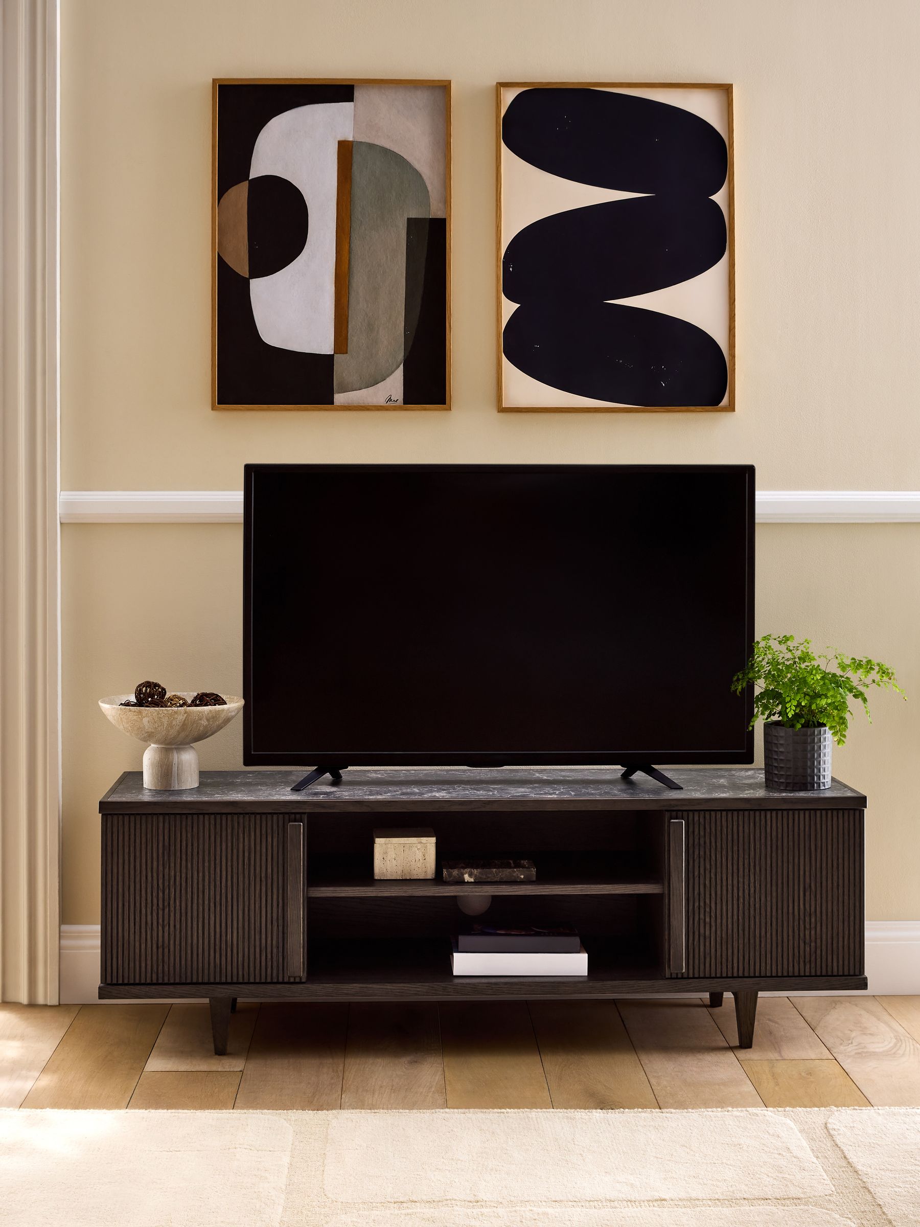 Brunswick Up to 55 Inch Wide TV Unit in Ribbed Dark Oak - Image 2 of 10 Brunswick Up to 55 Inch Wide TV Unit in Ribbed Dark Oak - Image 2 of 10