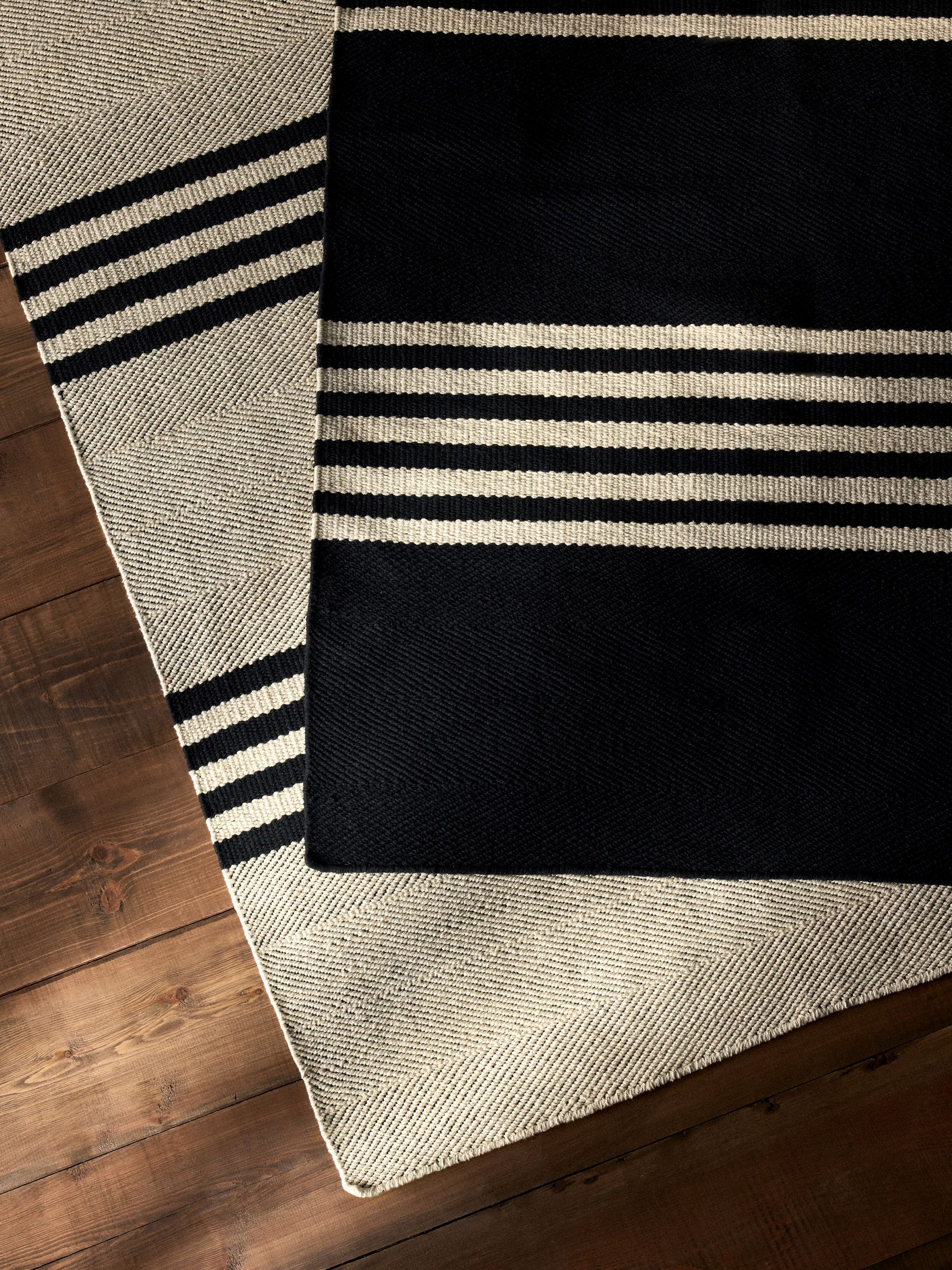 2 Pack Black Cotton Stripe Woven Herringbone Flatweave Rugs - Image 4 of 6