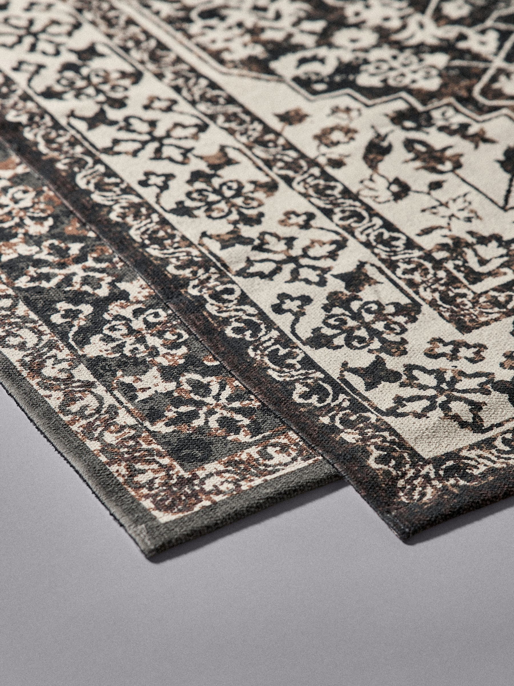 2 Pack Black Persian Cotton Printed Flatweave Rugs - Image 4 of 6