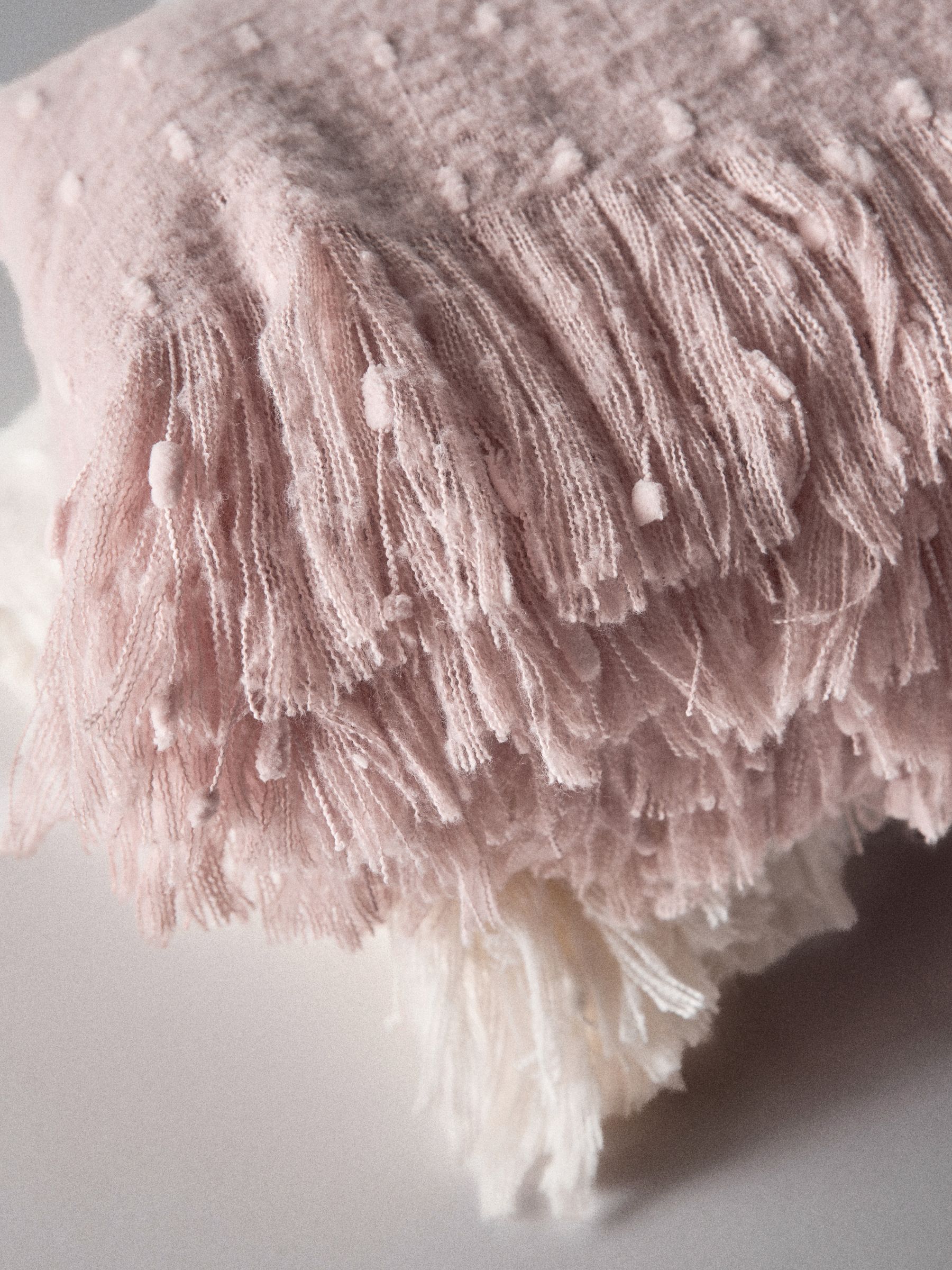 2 Pack Pink/Cream Dobby Spot Throws - Image 6 of 6