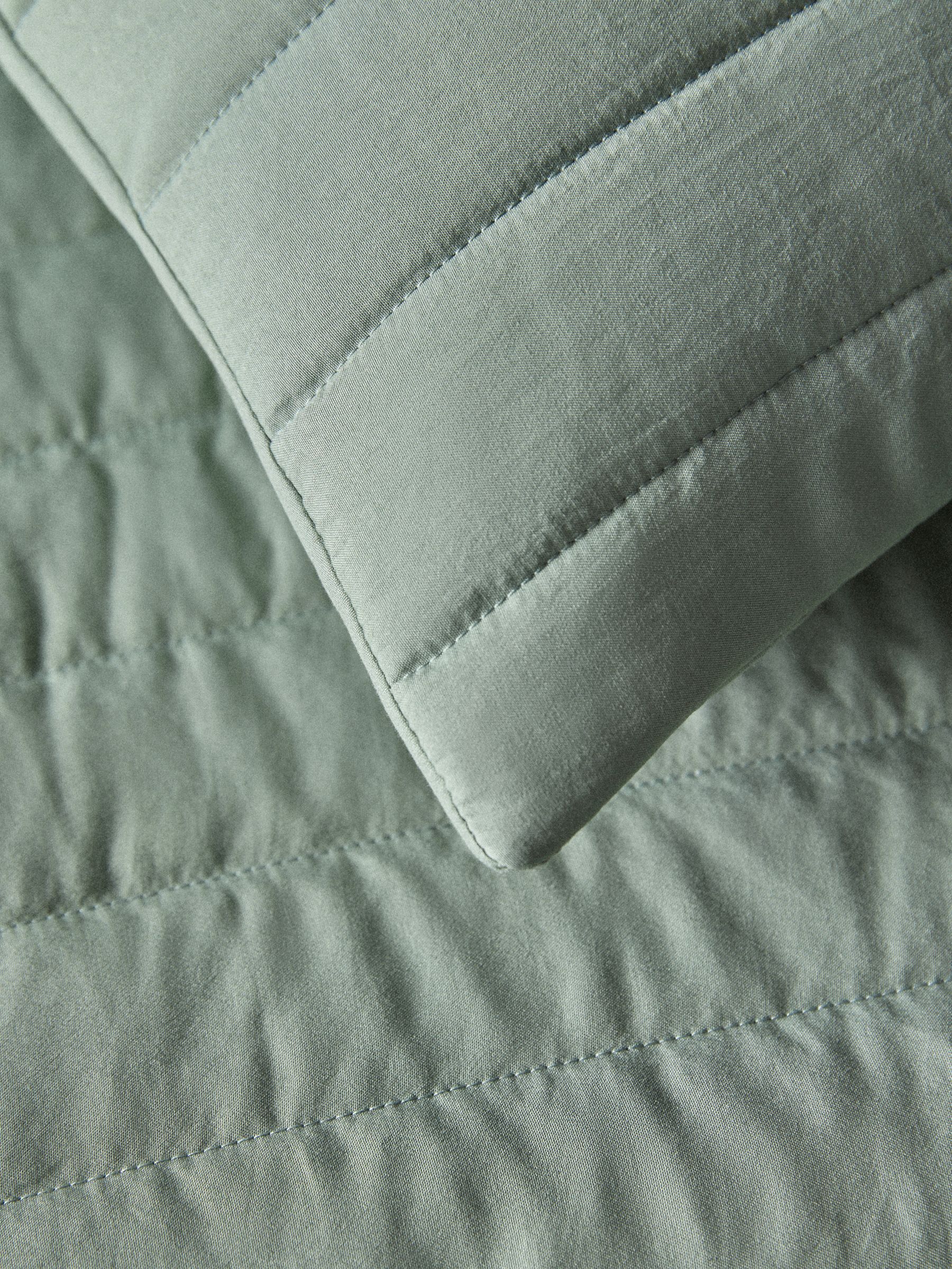 Green 3 piece Quilted Bedspread and Cushion Covers - Image 6 of 6