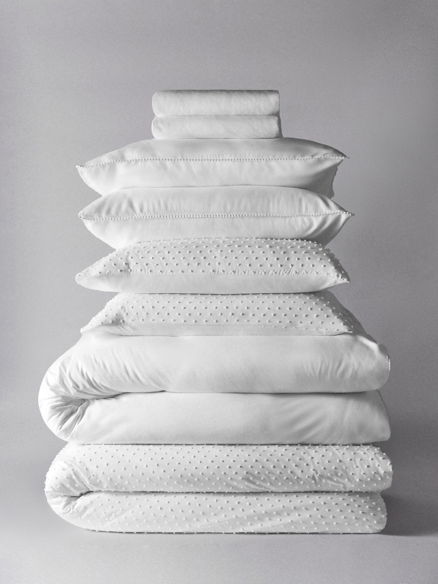 White Tufted/Pom Pom 8 Piece Duvet Cover and Pillowcase Set with Fitted Sheets - Image 1 of 6
