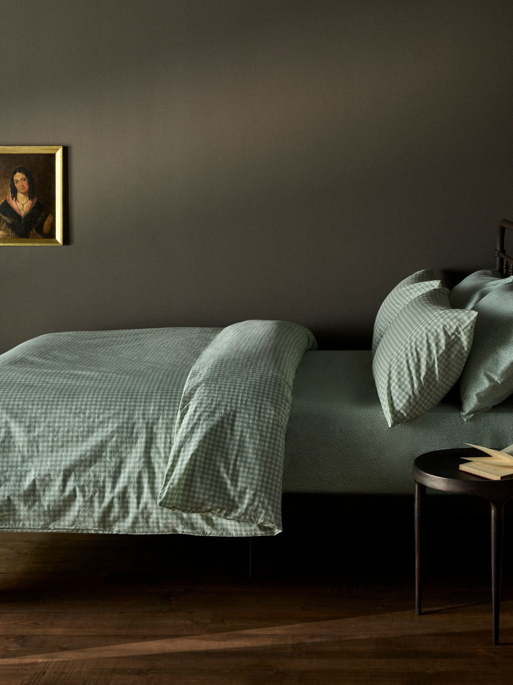 2 Pack Green Gingham/ Floral Printed Duvet Cover and Pillowcase Set with Fitted Sheets - Image 3 of 5