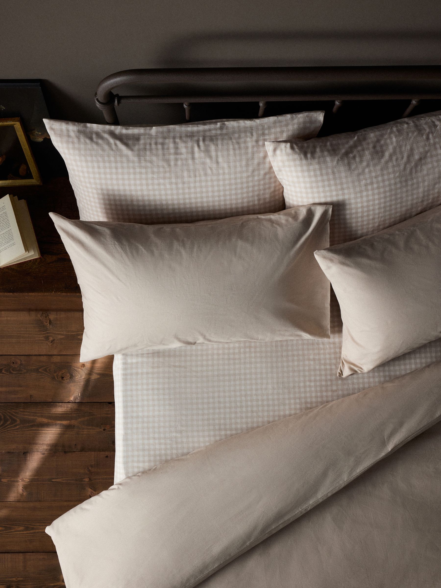 2 Pack Natural/Gingham Printed Duvet Cover and Pillowcase Set with Fitted Sheets - Image 3 of 6