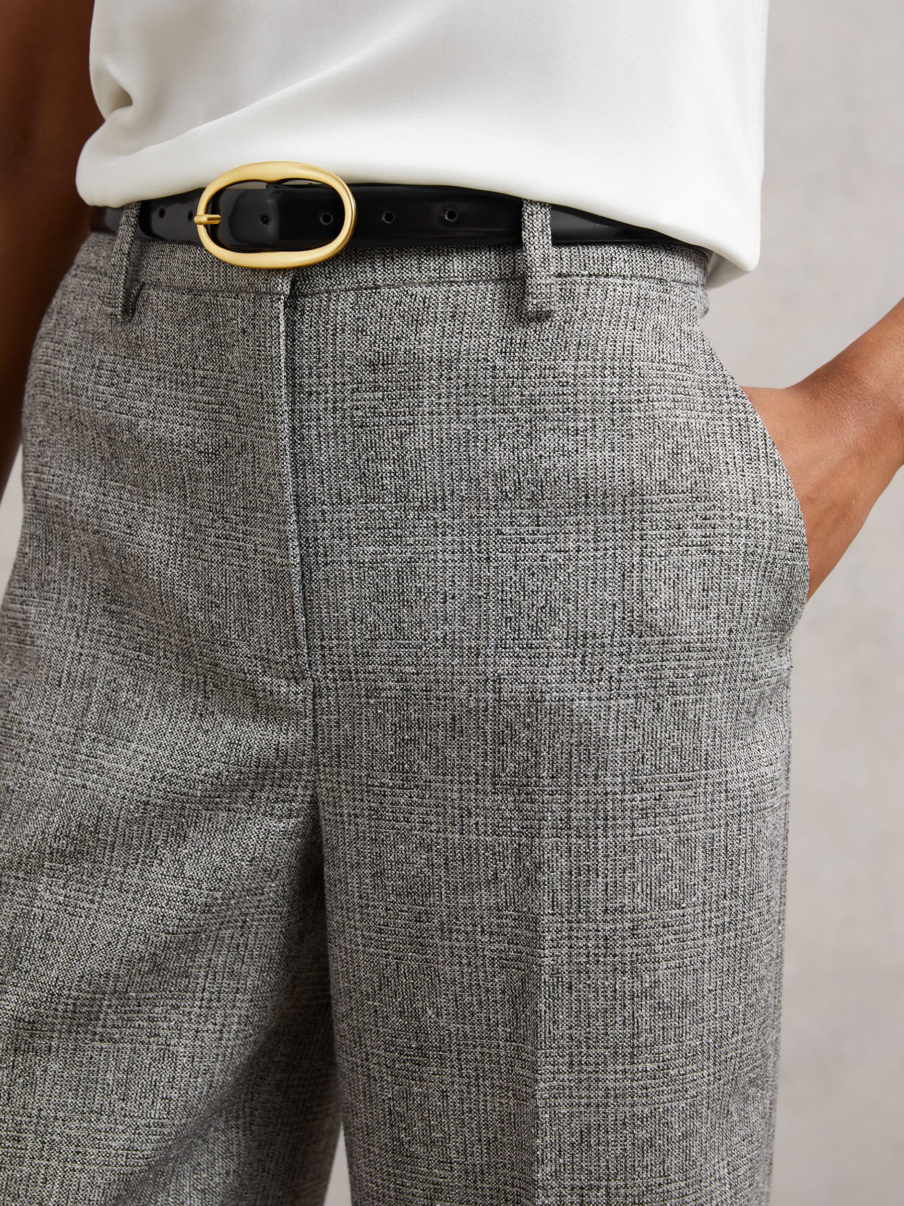 Wide-Leg Textured Suit Trousers in Grey - Image 4 of 7