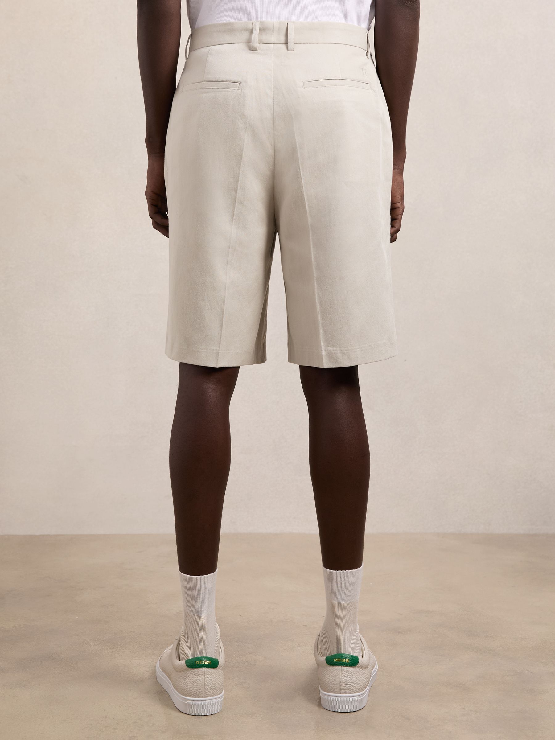 Les Deux Twill Pleated Suiting Shorts in Light Sand - Image 4 of 5