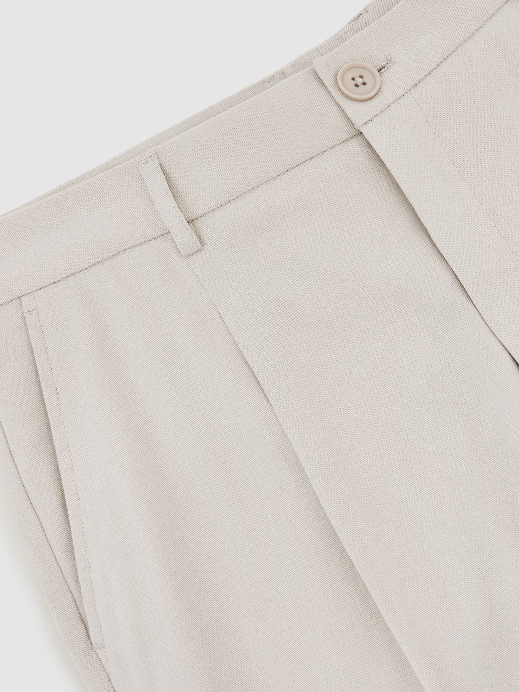 Les Deux Twill Pleated Suiting Shorts in Light Sand - Image 5 of 5