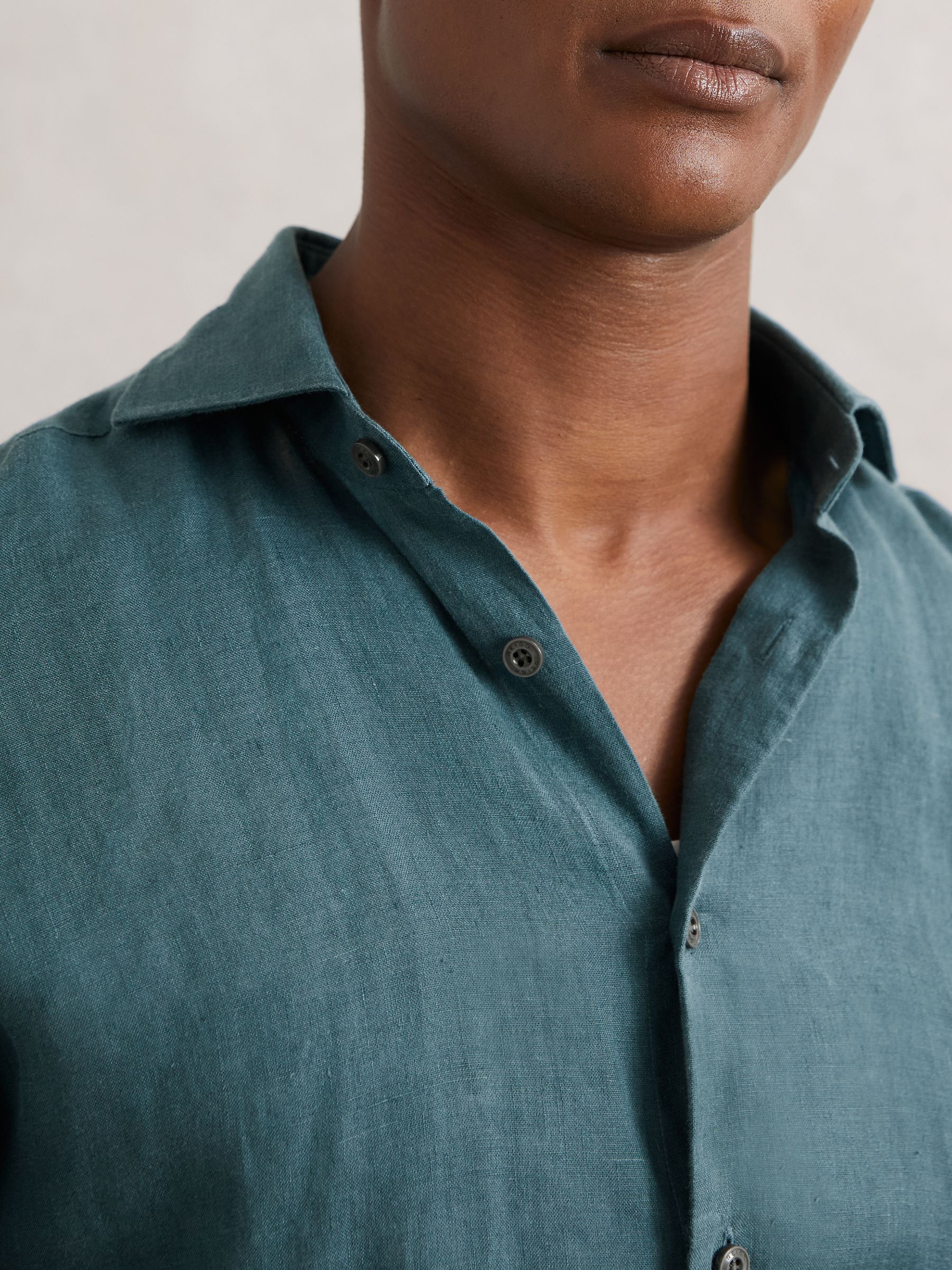 Linen Cutaway-Collar Shirt in Orion Blue - Image 3 of 6