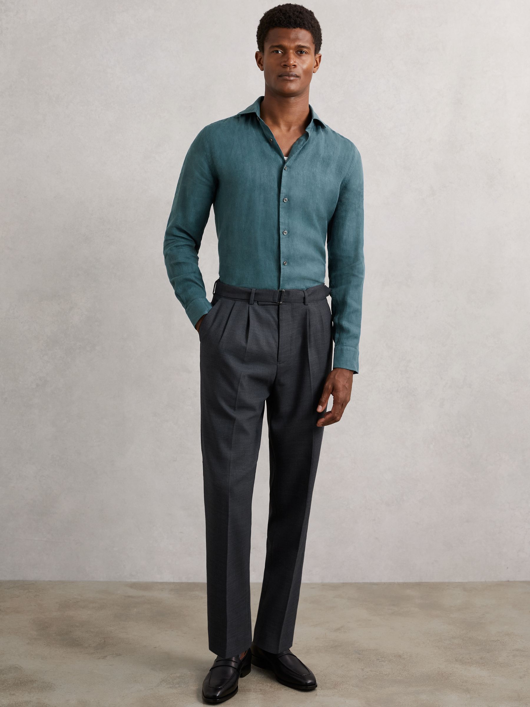 Linen Cutaway-Collar Shirt in Orion Blue - Image 4 of 6