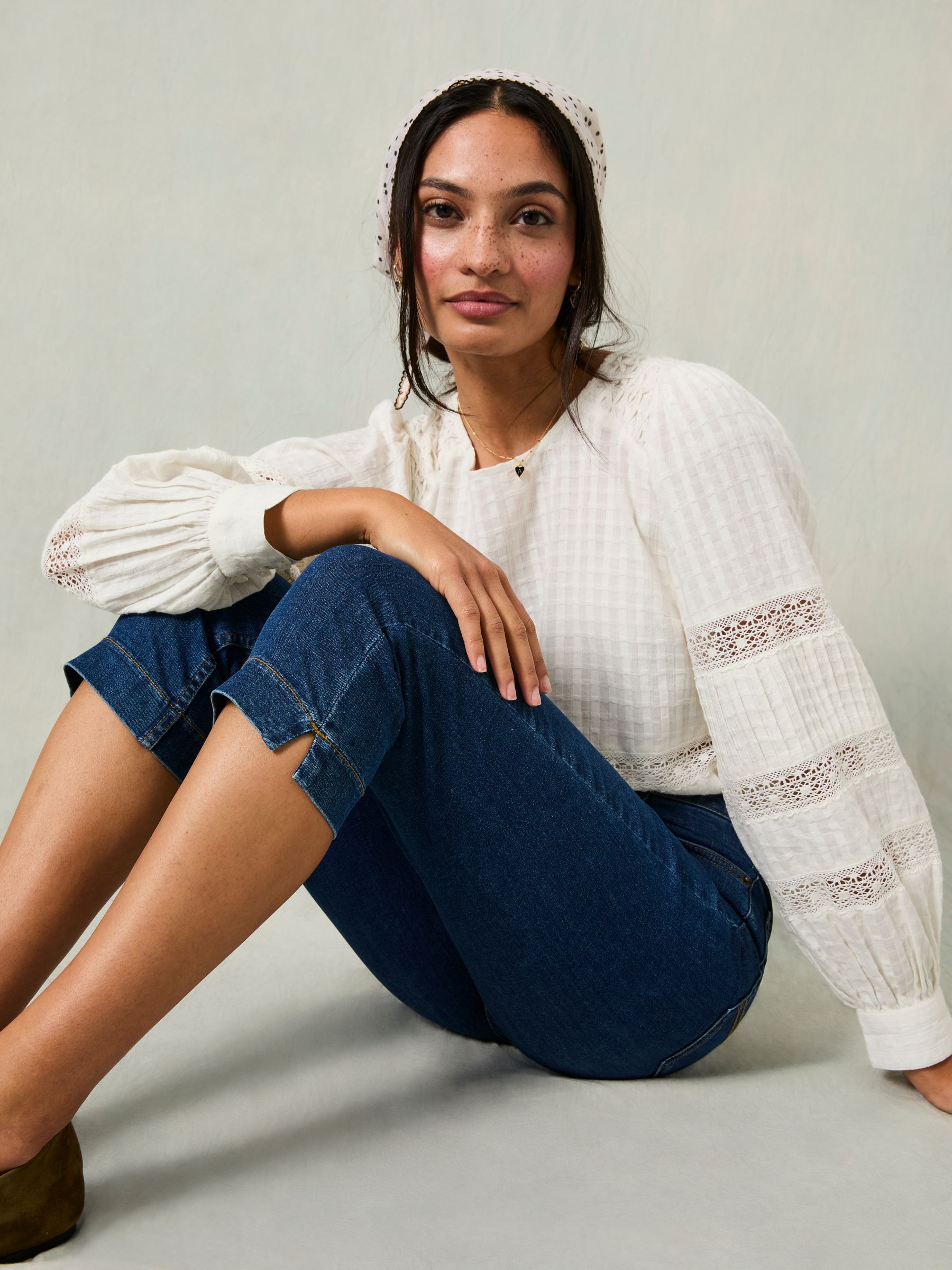 Mid Wash Peddlepusher Jeans - Image 3 of 7