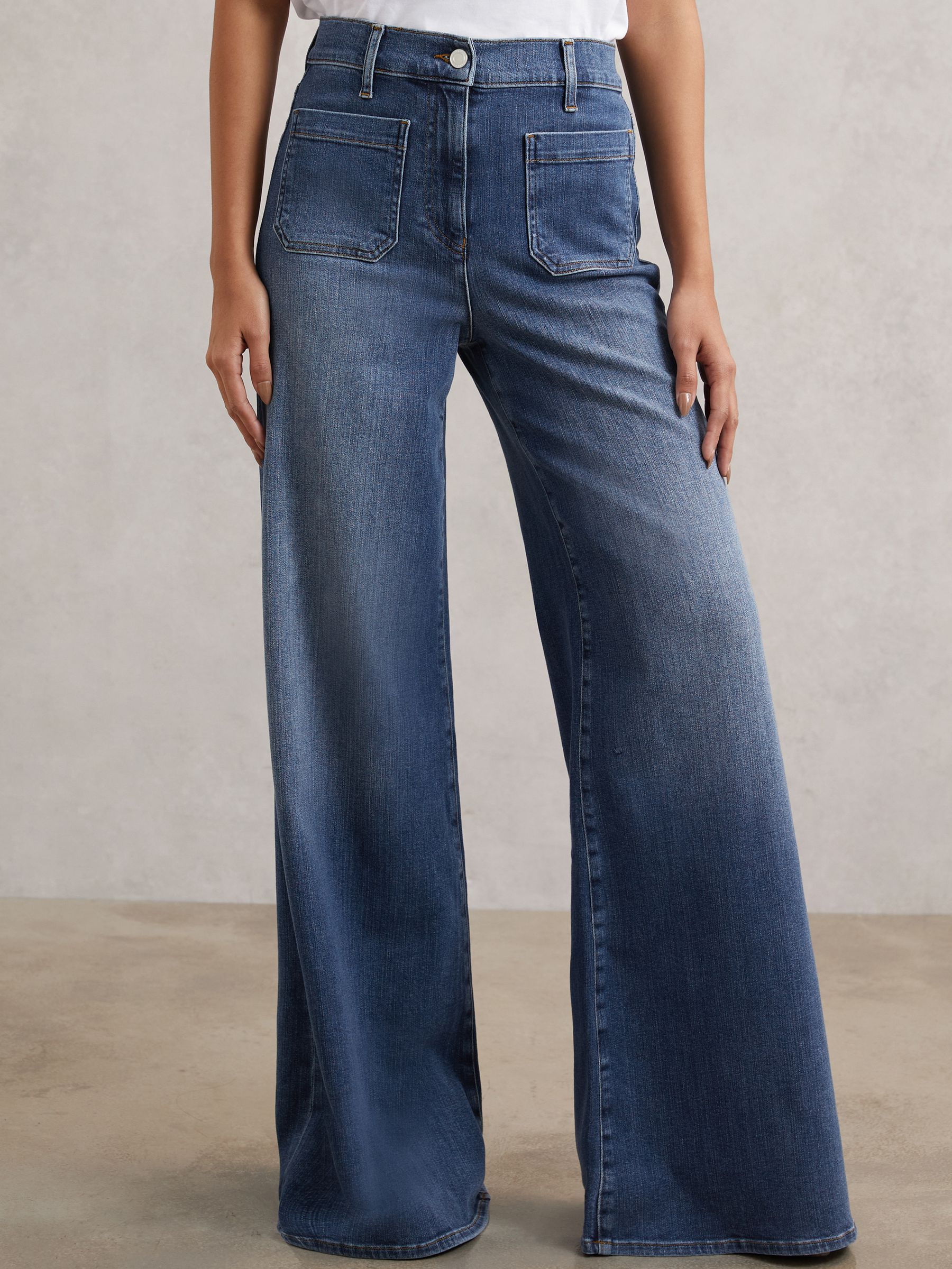 Petite Patch Pocket Wide Leg Jeans in Mid Blue - Image 4 of 7