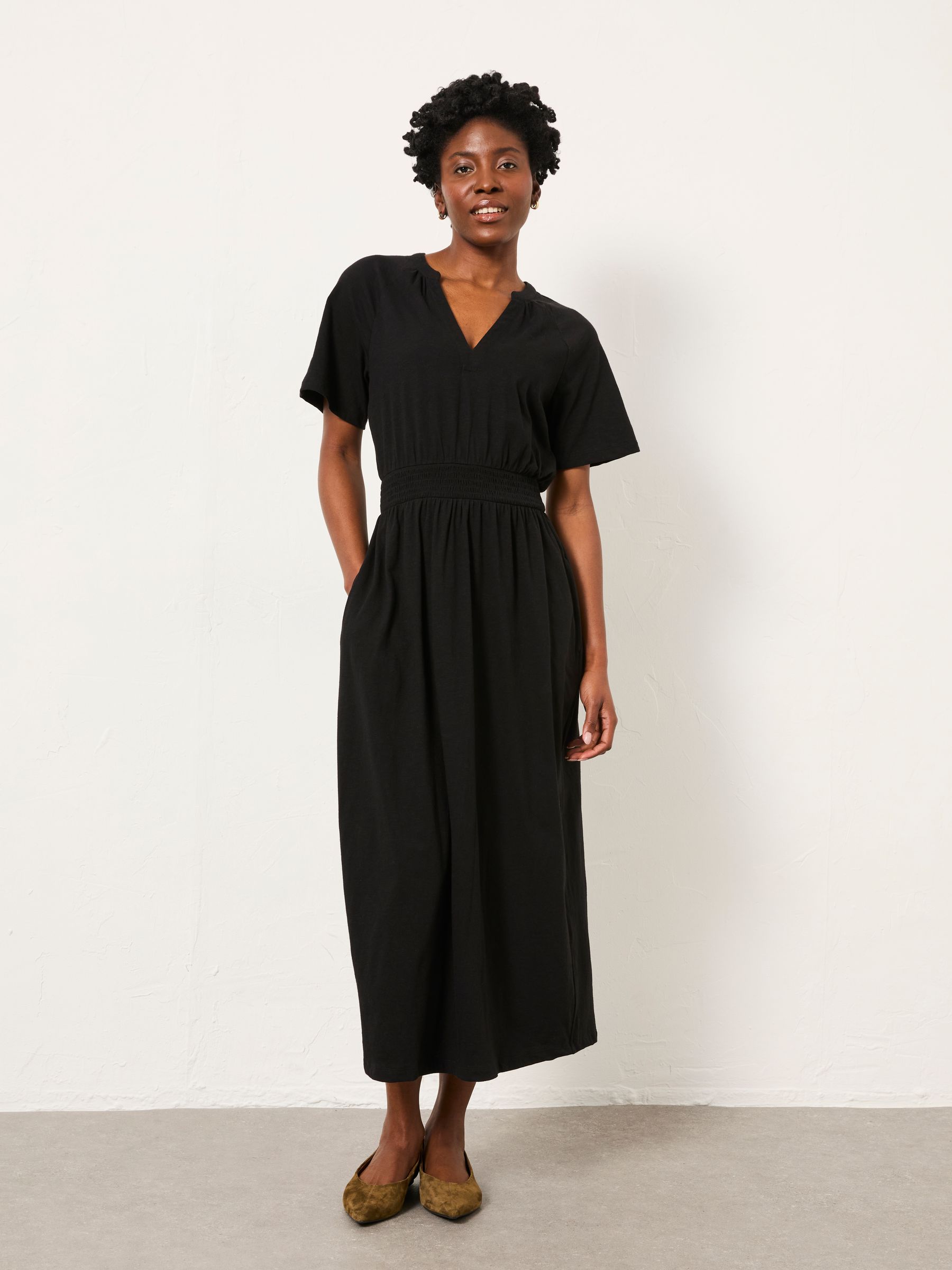Alexia Black Petite Jersey Midi Dress - Image 3 of 6