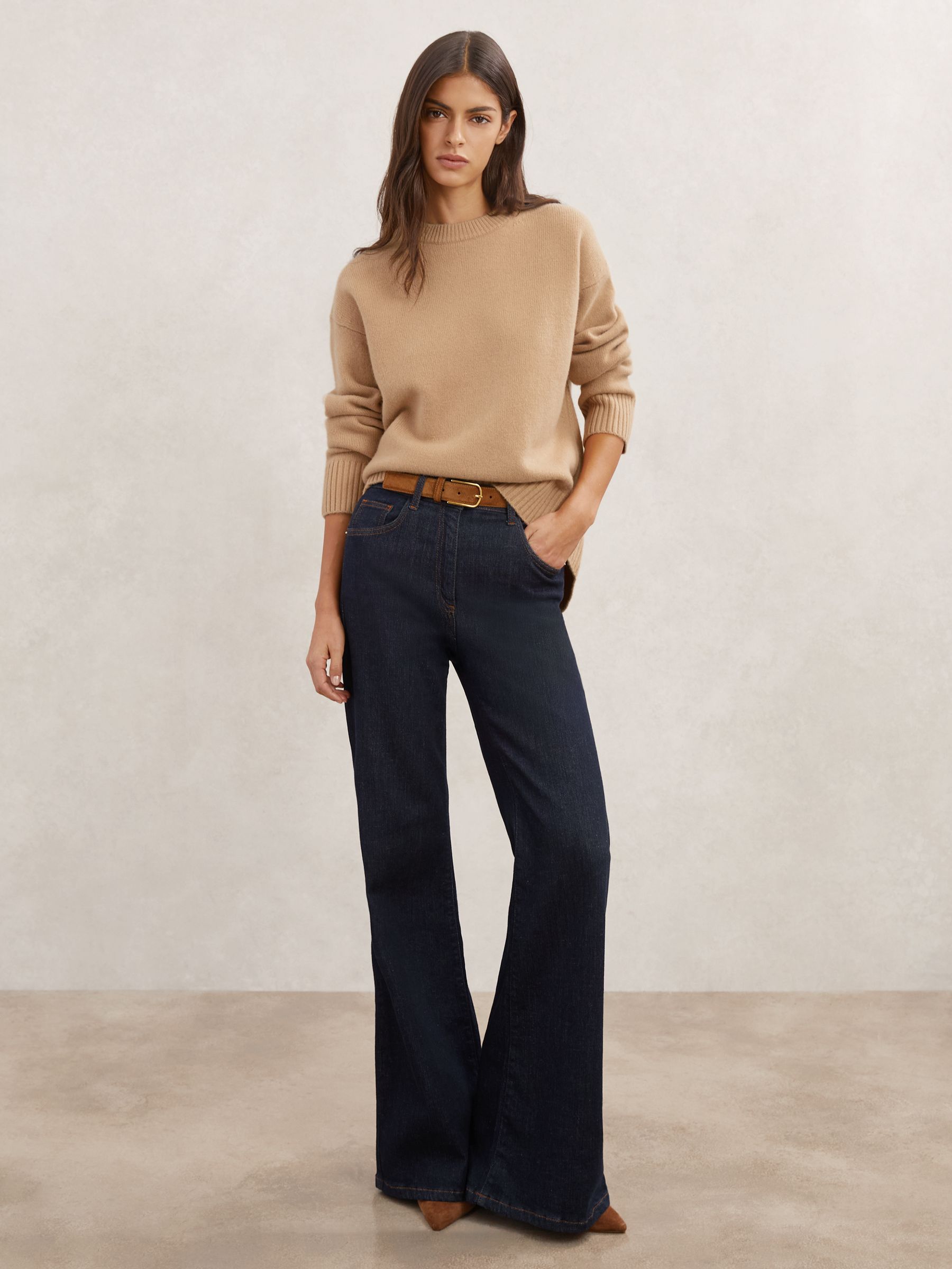 Wool-Cashmere Crew-Neck Jumper in Camel - Image 3 of 6