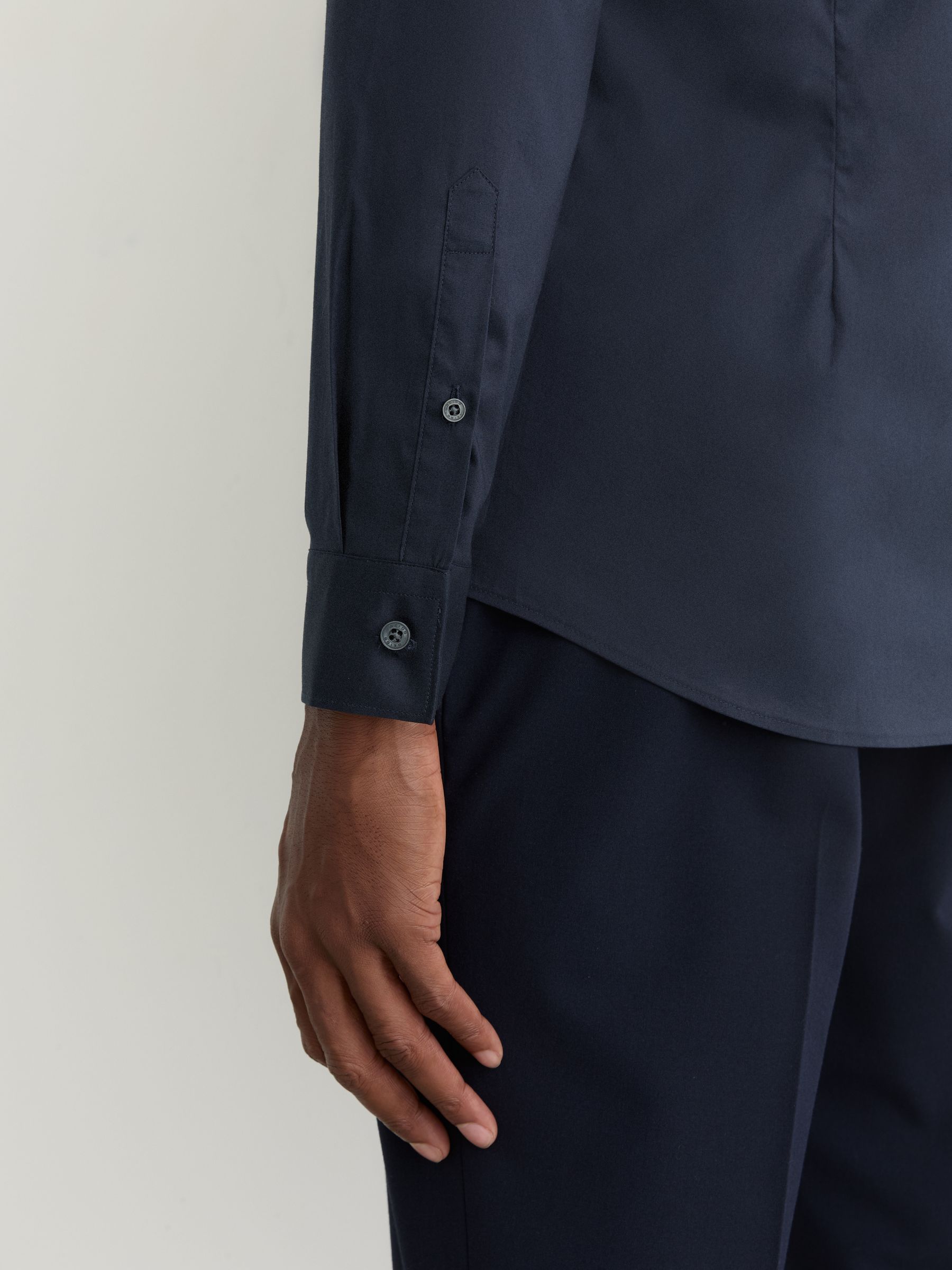 Stretch-Cotton Concealed-Placket Shirt Slim-Fit in Navy - Image 5 of 8