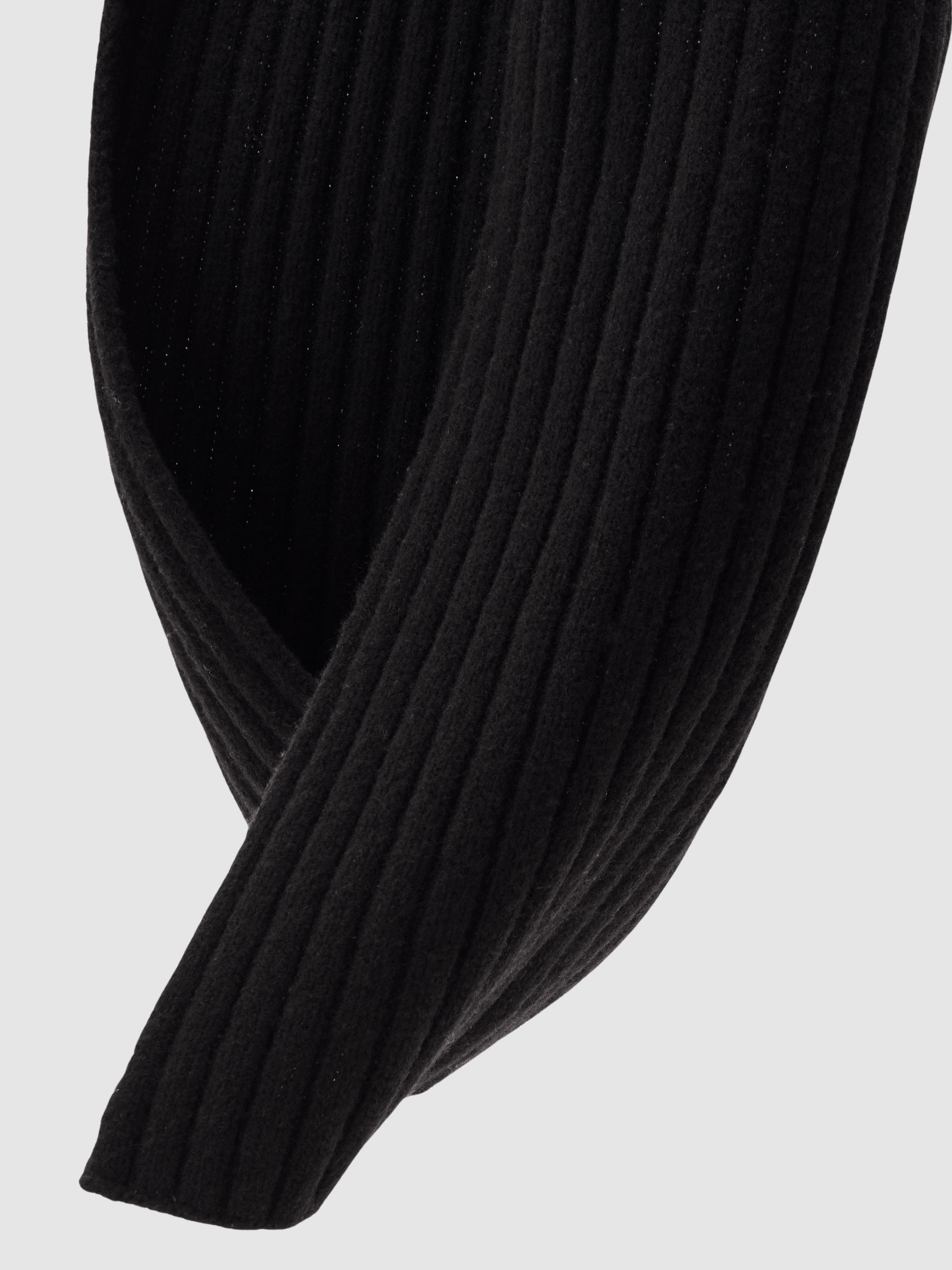 أوشحة سميكة مضلعة من مزيج الصوف باللون الأسود - صورة 5 من 5