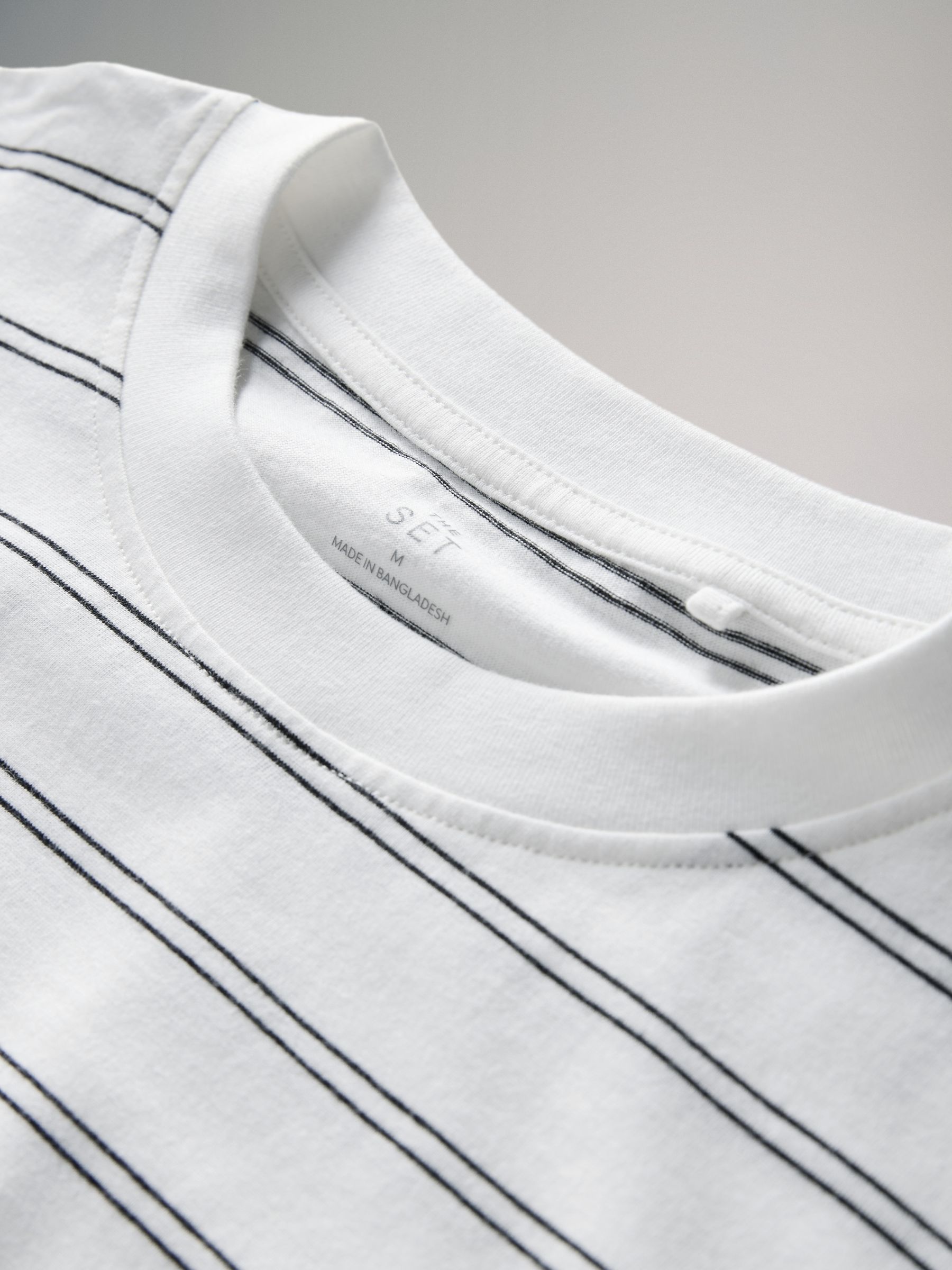 4 Pack 100% Cotton Relaxed Long Sleeve T-Shirts Black/Grey/White/Stripe Relaxed Fit - Image 6 of 6