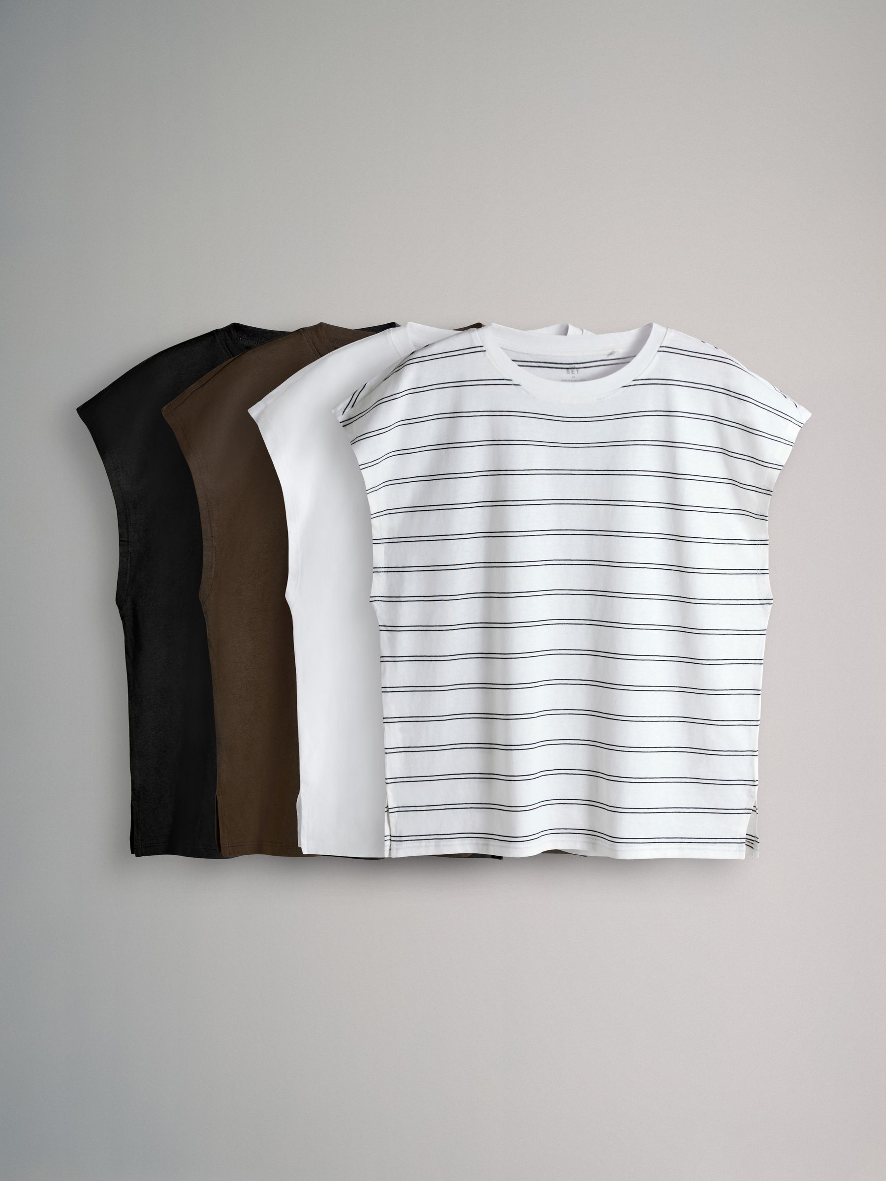 4 Pack Grown On Sleeve T-Shirt Black/Brown/White/Stripe - Image 2 of 6
