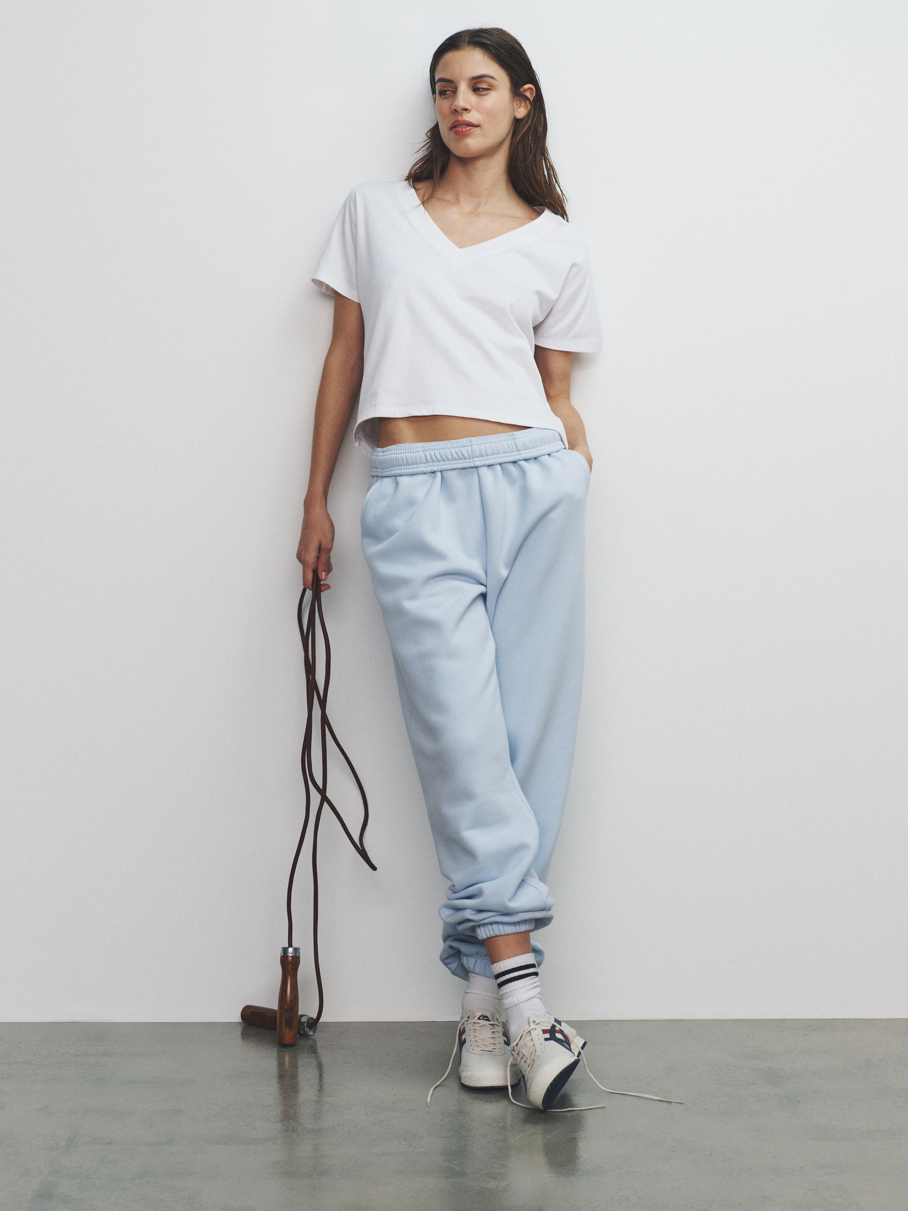 4 Pack V-Neck Short Sleeve Heavyweight T-Shirts Black/Chocolate Brown/White/Stripe - Image 3 of 6