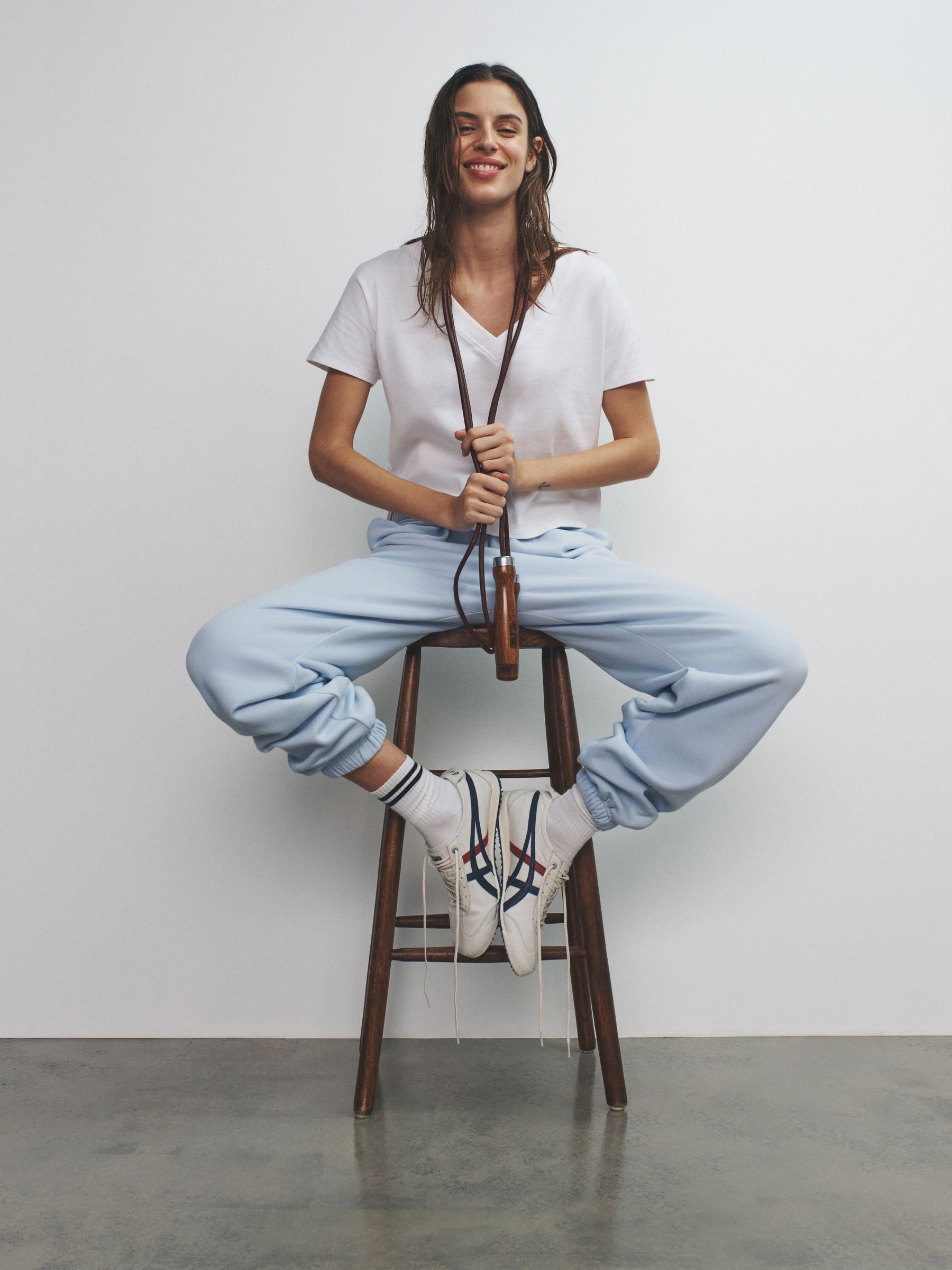 4 Pack V-Neck Short Sleeve Heavyweight T-Shirts Black/Chocolate Brown/White/Stripe - Image 4 of 6