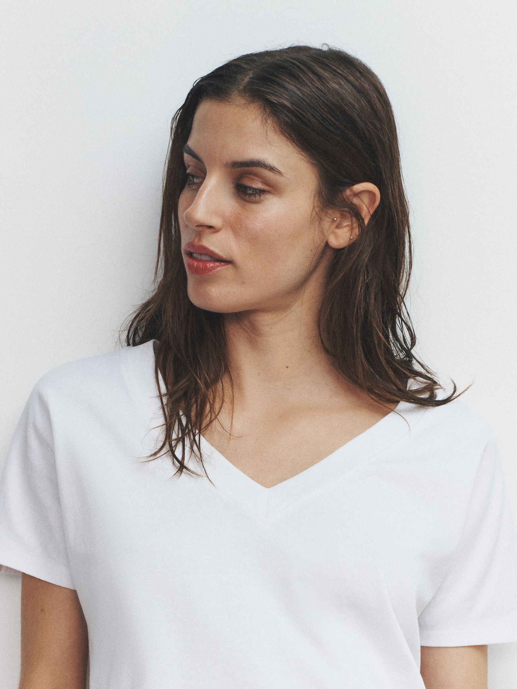 4 Pack V-Neck Short Sleeve Heavyweight T-Shirts Black/Chocolate Brown/White/Stripe - Image 5 of 6