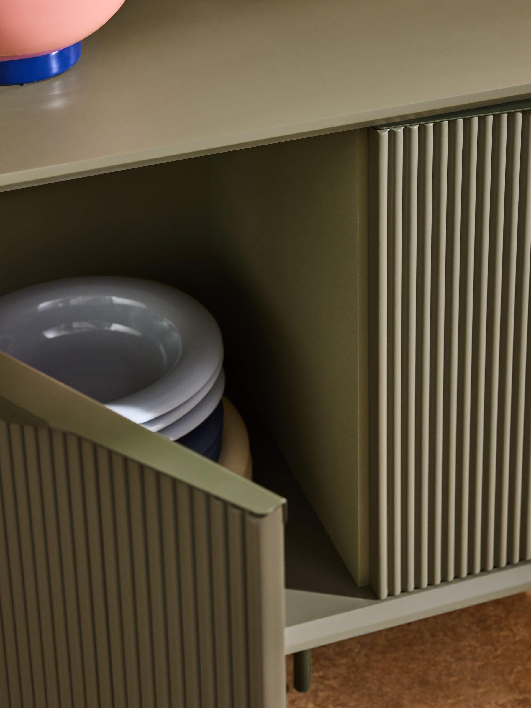 Elian Shelving Unit in Green - Image 2 of 6