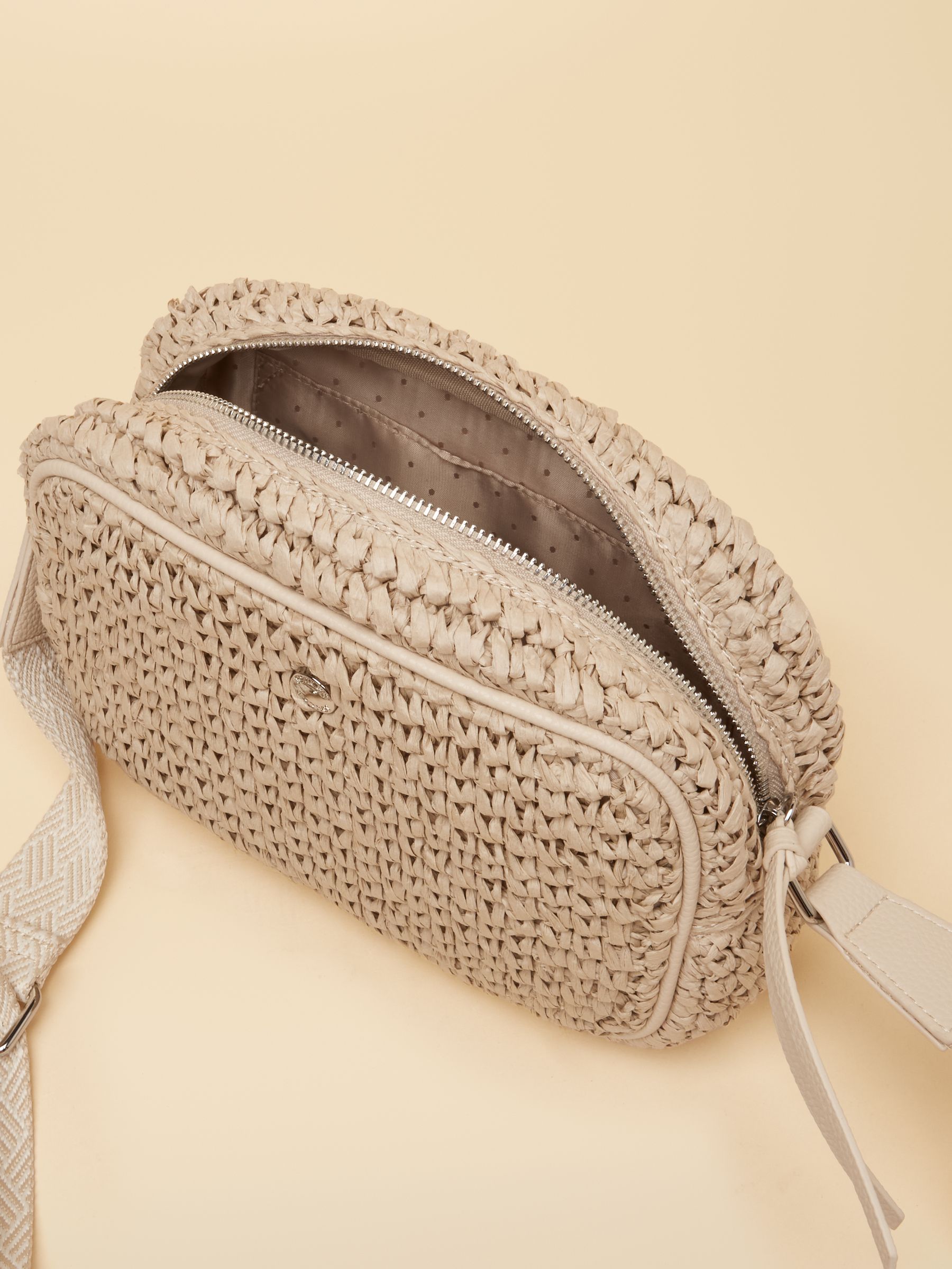 Trent Cream Straw Adjustable Cross Body Bag - Image 8 of 8