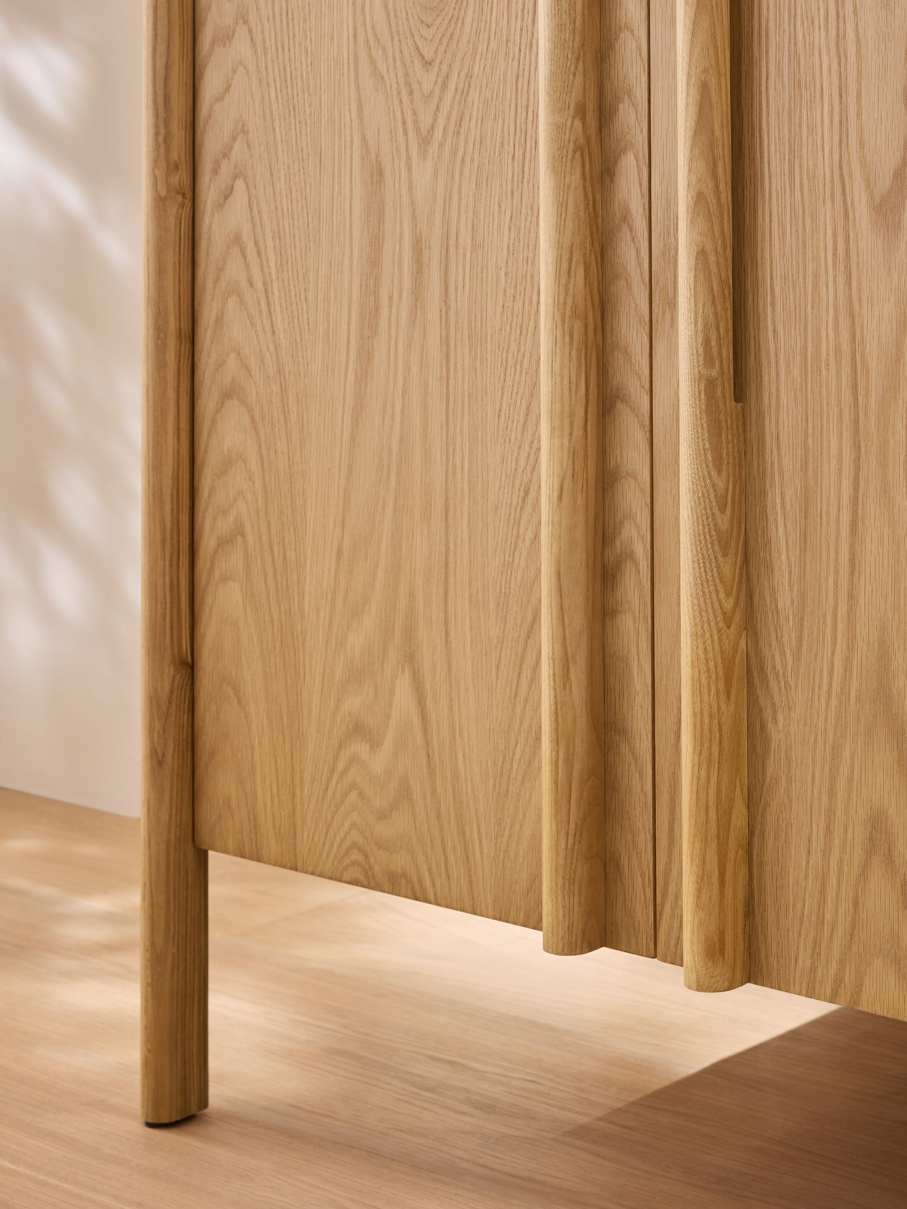 Reeve Double Wardrobe in Oak - Image 4 of 6