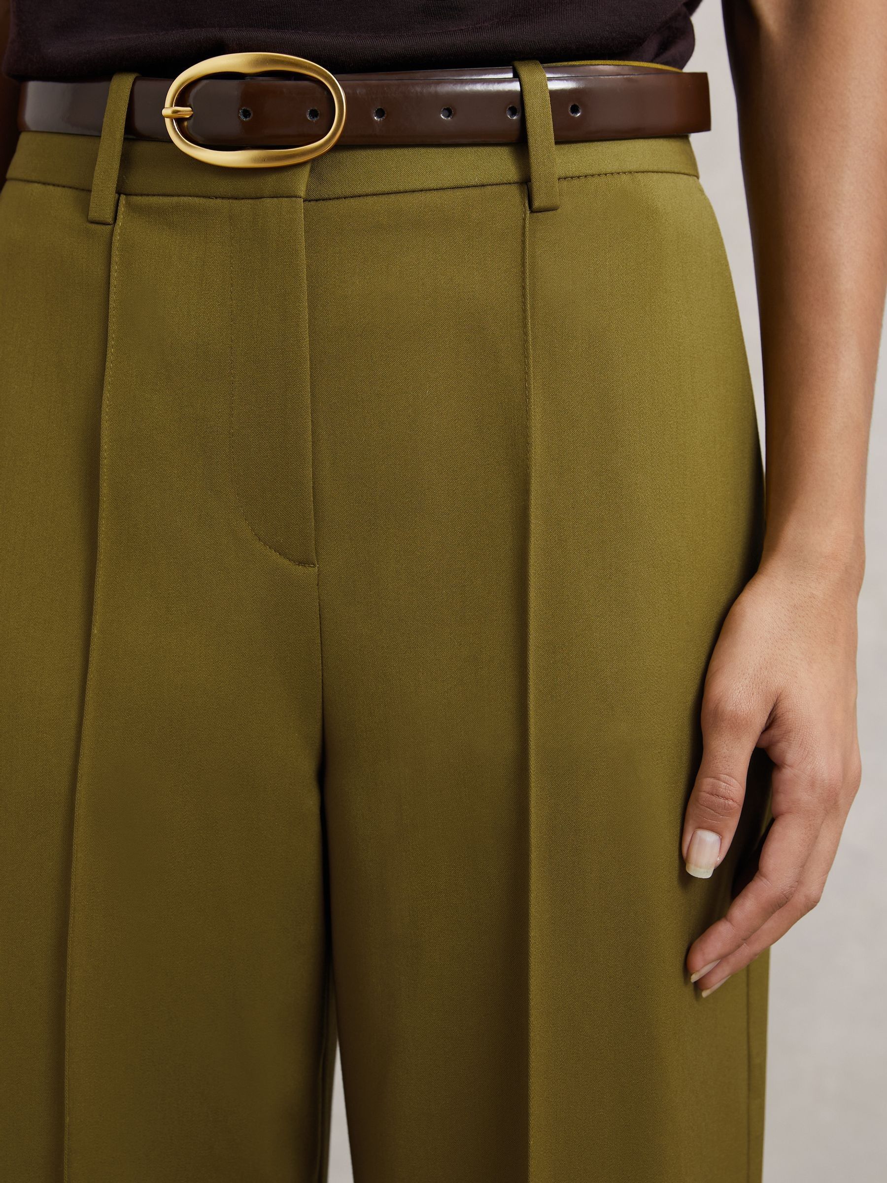 Petite Wide-Leg Pintuck Trousers in Green - Image 4 of 7