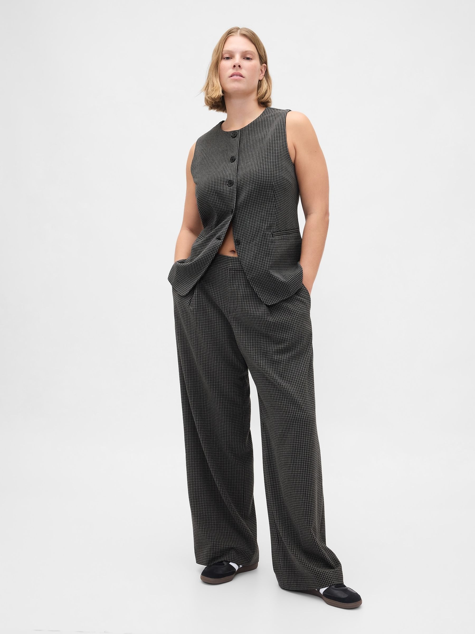 Grey 365 Low Waist Pleated Trousers | Gap