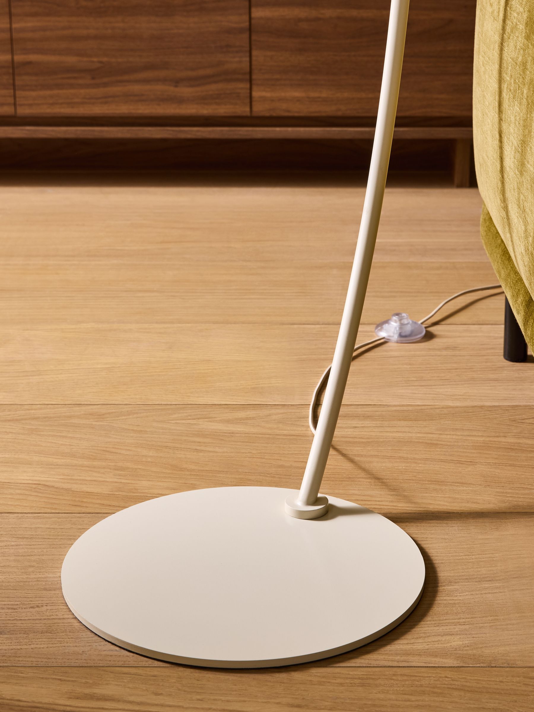 Sydney Floor Lamp in Cream - Image 3 of 5