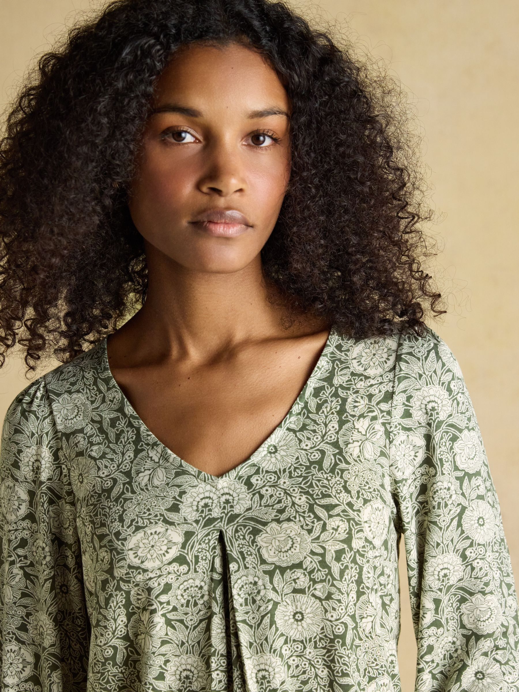 Nia Khaki Floral Long Sleeve Pleated Front Jersey Top - Image 5 of 7