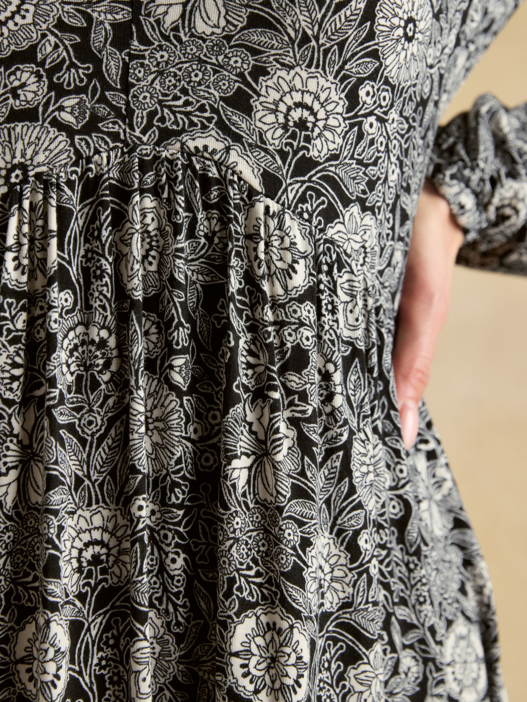 Nia Black Floral V-neck Long Sleeve Midaxi Dress - Image 7 of 8