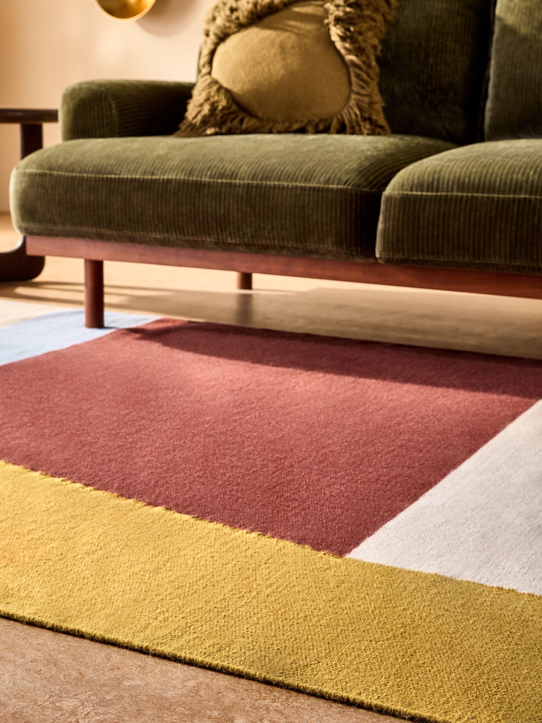 Santos Flatweave Wool Rug in Multi - Image 2 of 5