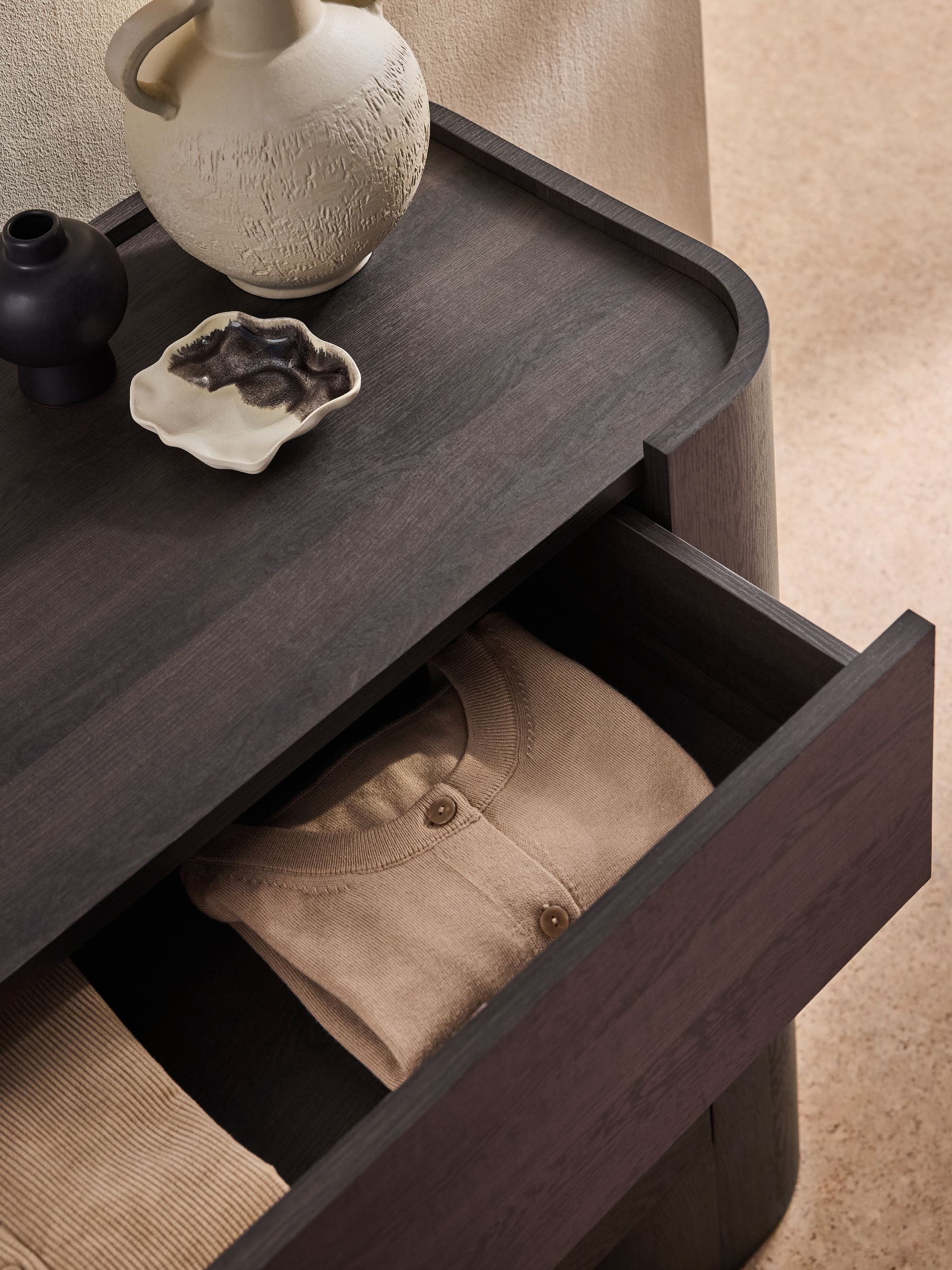 3 Drawer Kain Wide Chest in Dark Wood Effect - Image 2 of 6 3 Drawer Kain Wide Chest in Dark Wood Effect - Image 2 of 6