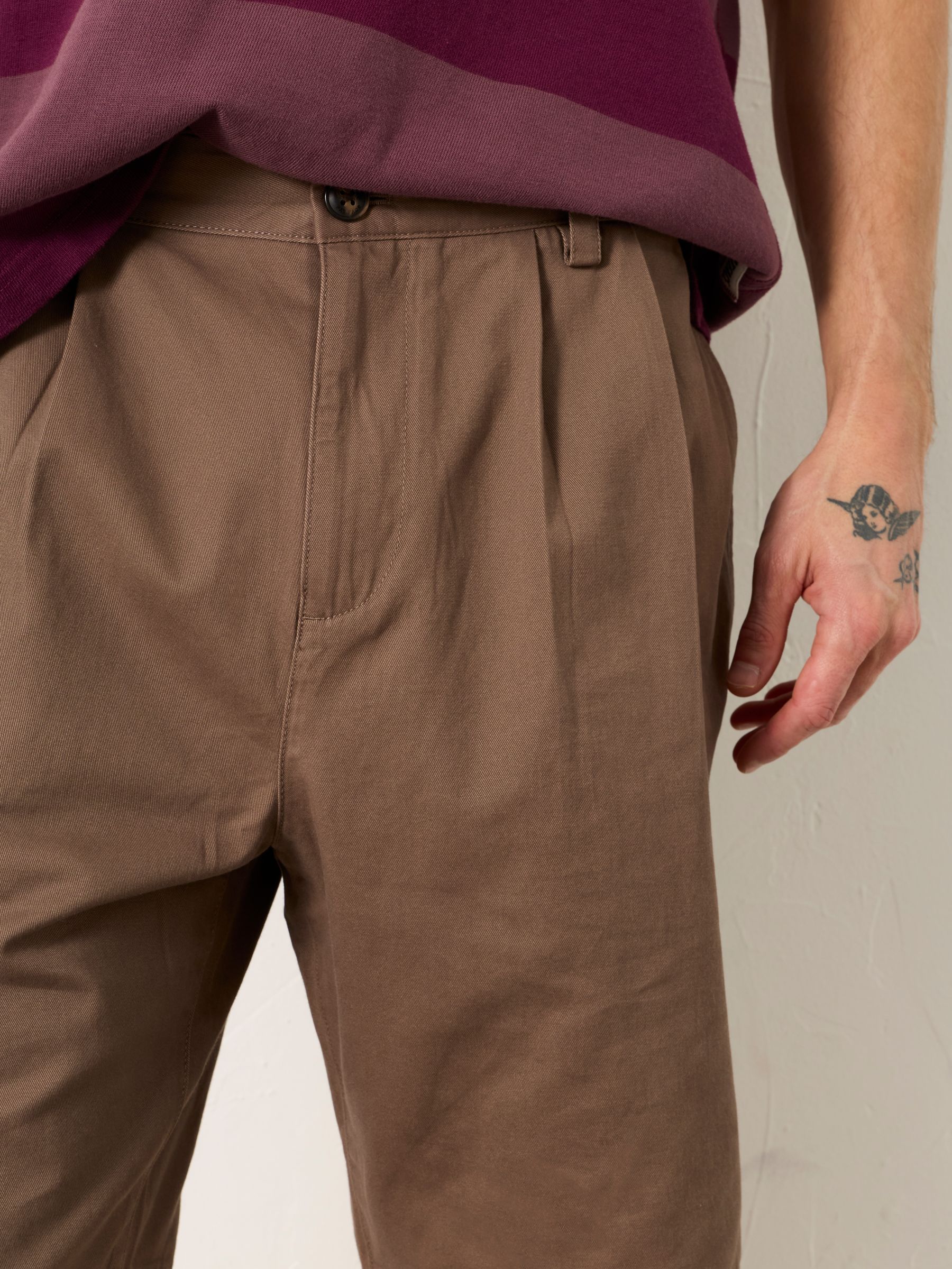 Brown Pleat Front Chino Shorts - Image 3 of 6