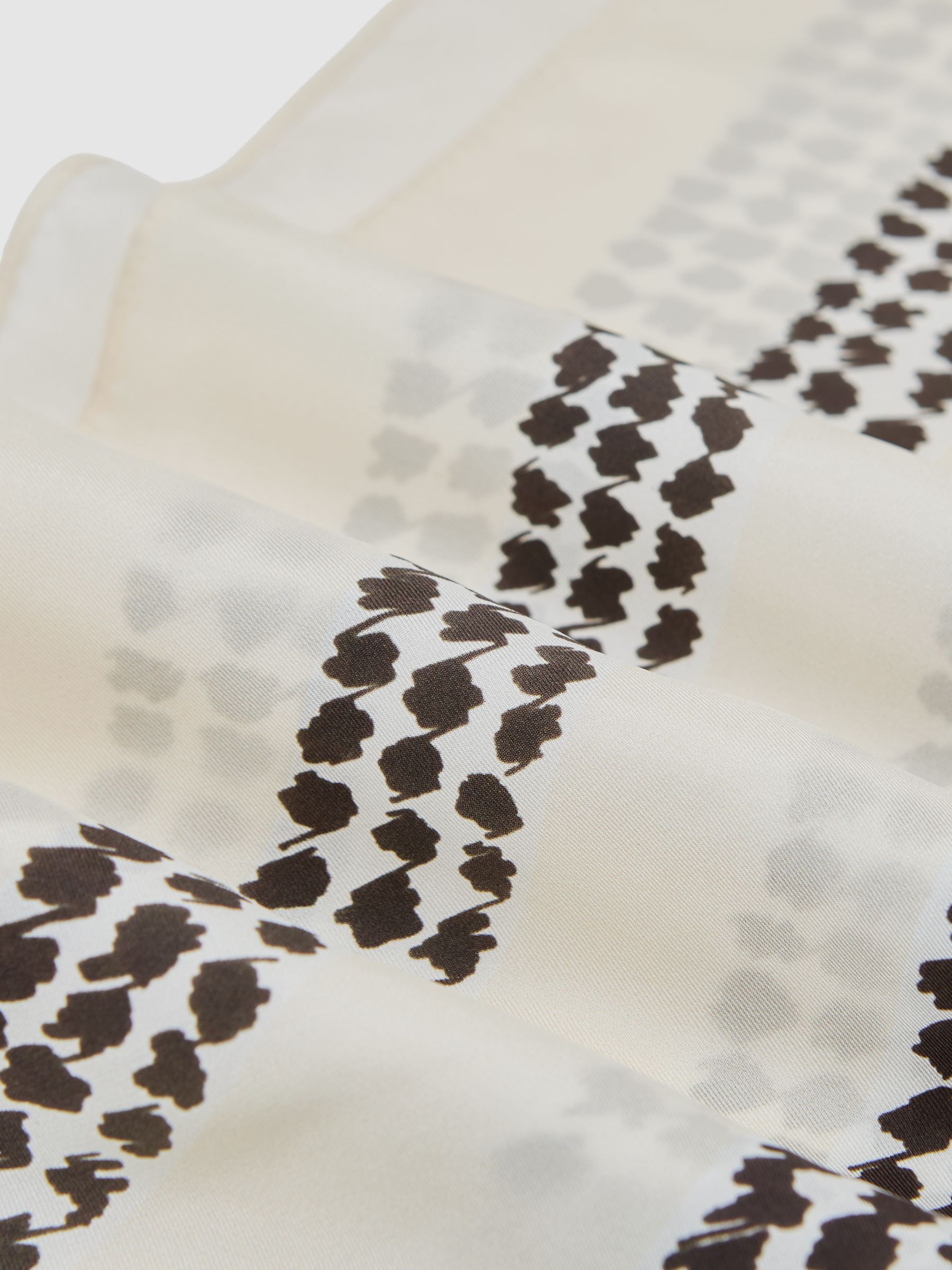 Silk Printed Neck Tie in Cream - image 2